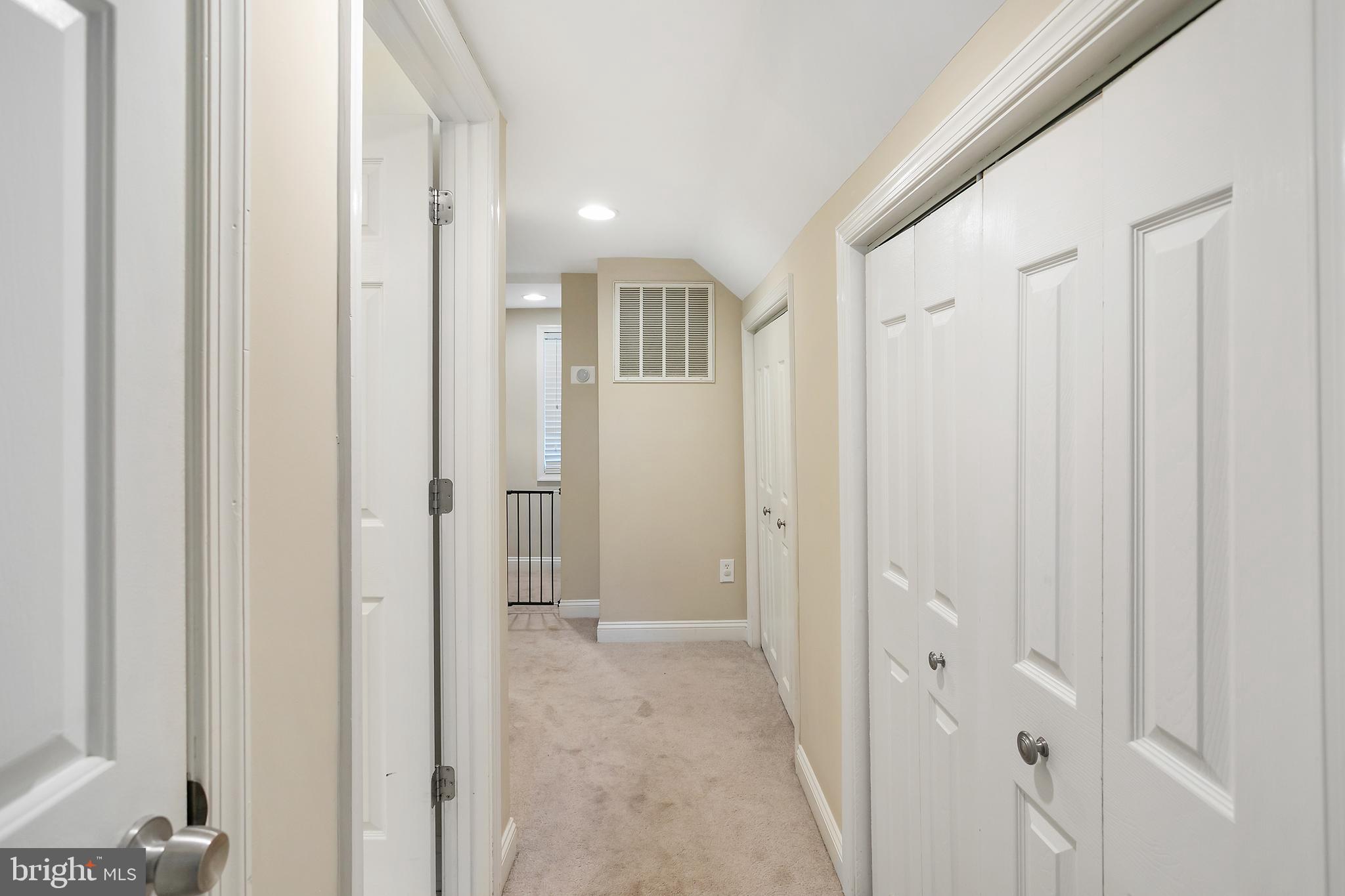 NORTH KENSINGTON - Residential