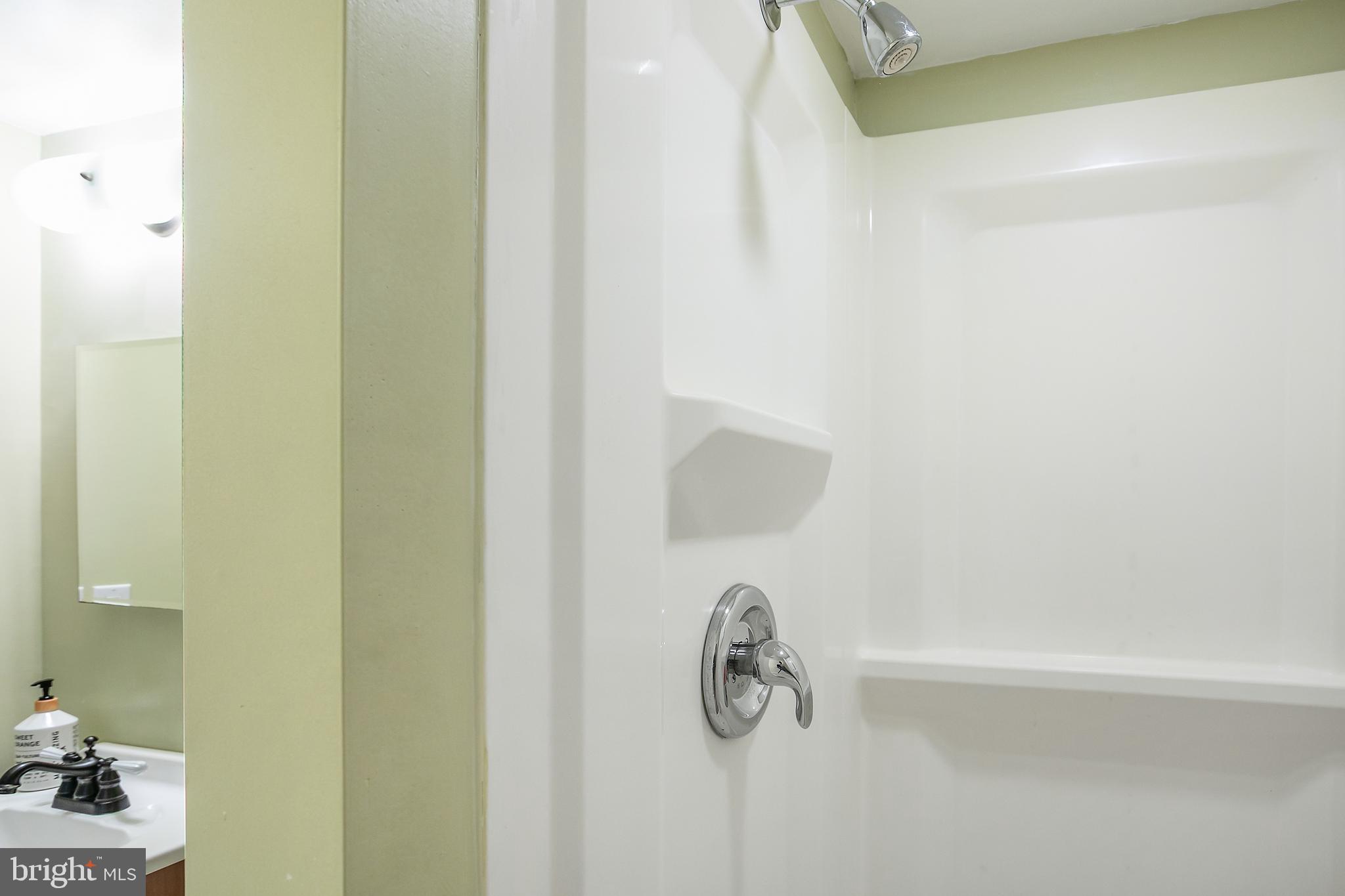 NORTH KENSINGTON - Residential