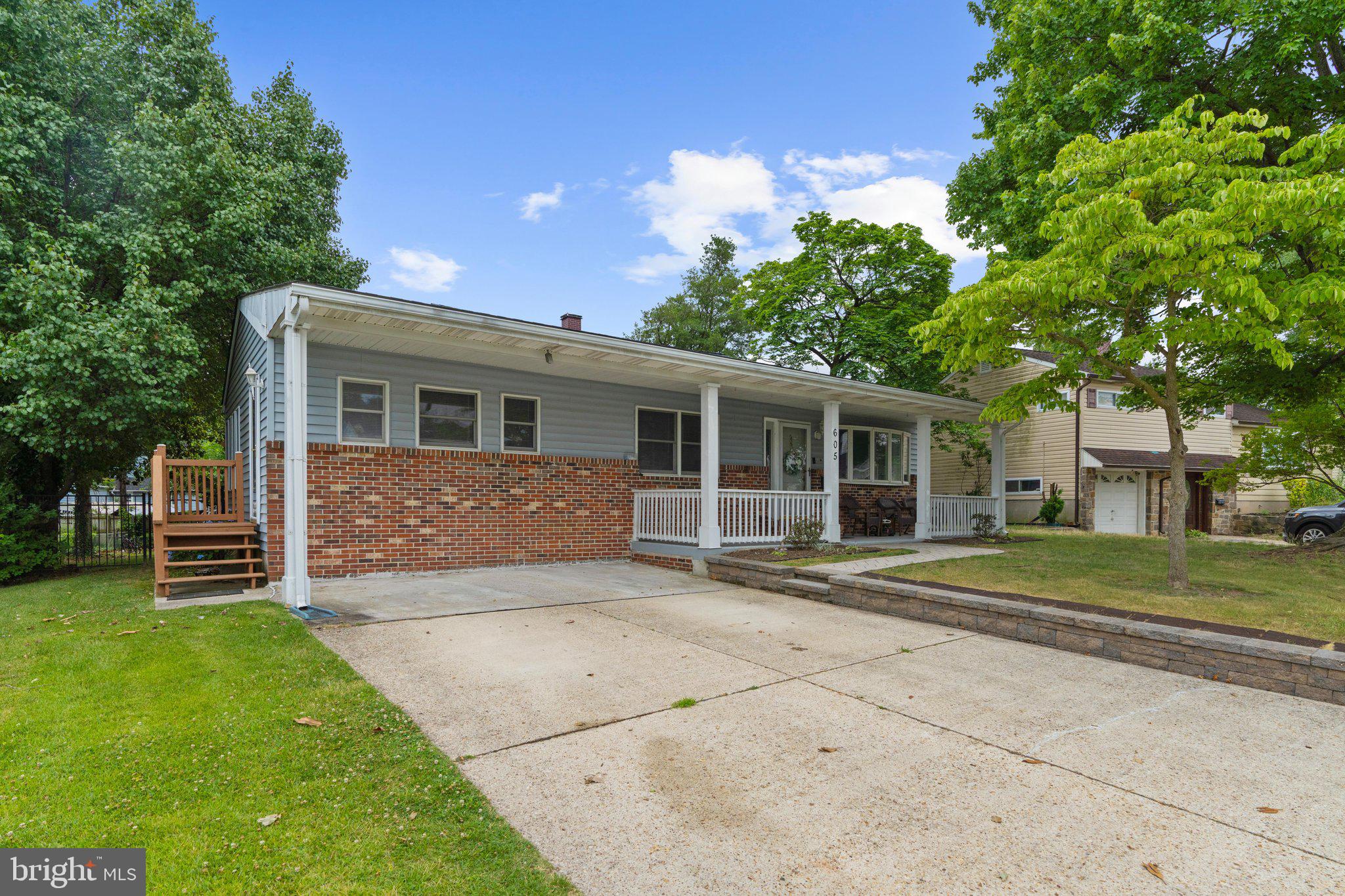 605 CAROLYN ROAD