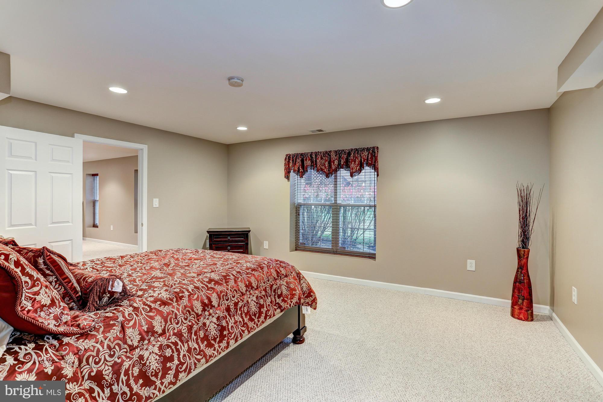 POTOMAC STATION - Residential