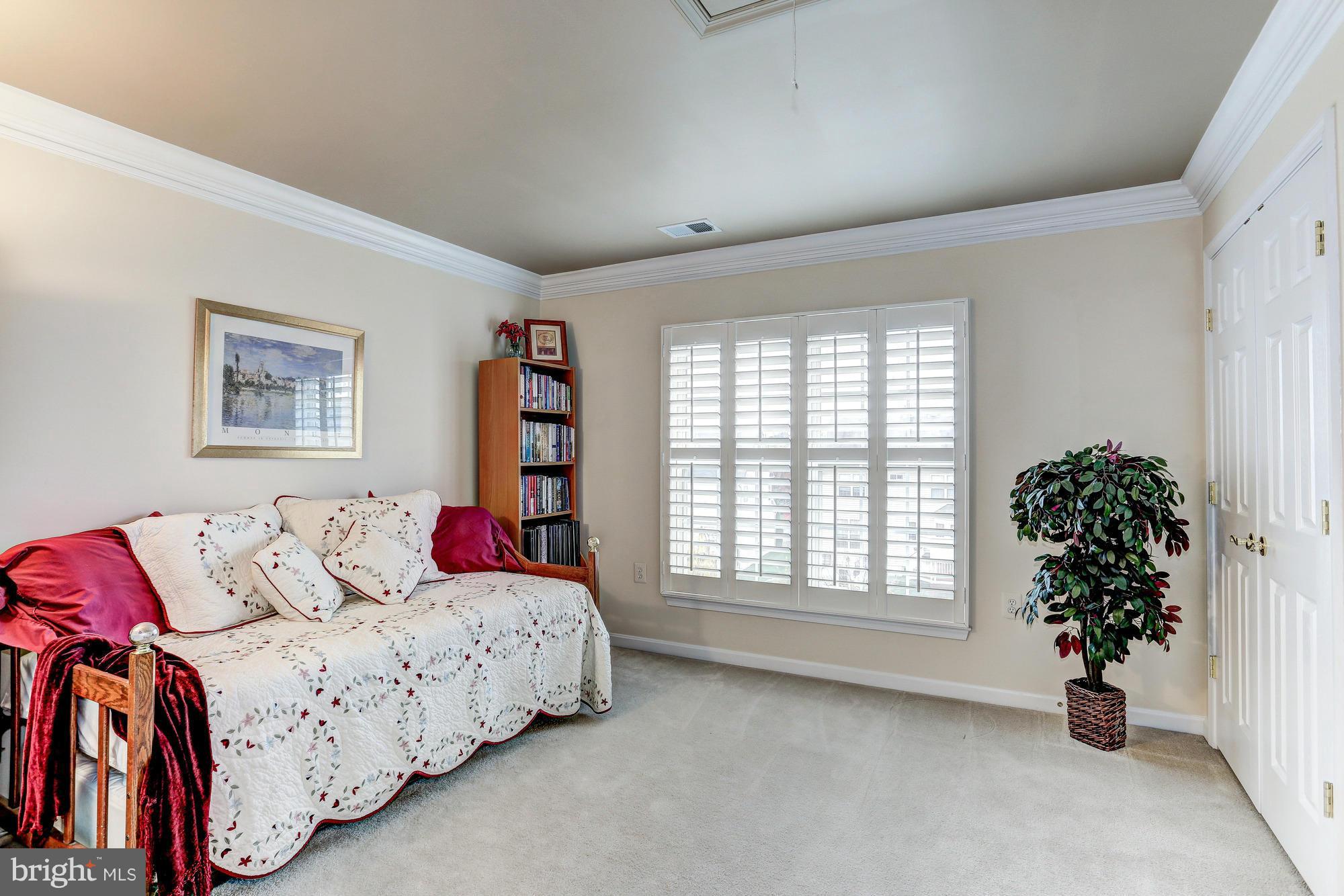 POTOMAC STATION - Residential