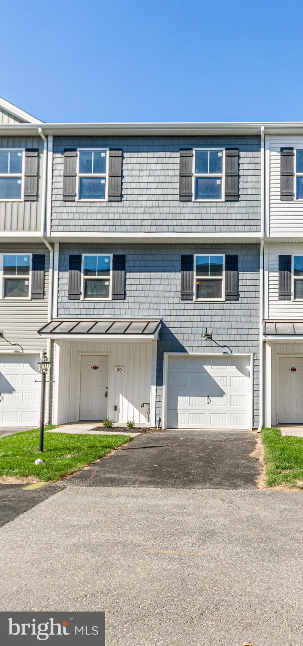Photo of 20 Landing Place #20, YORK, PA 17408 (MLS # PAYK2089402)