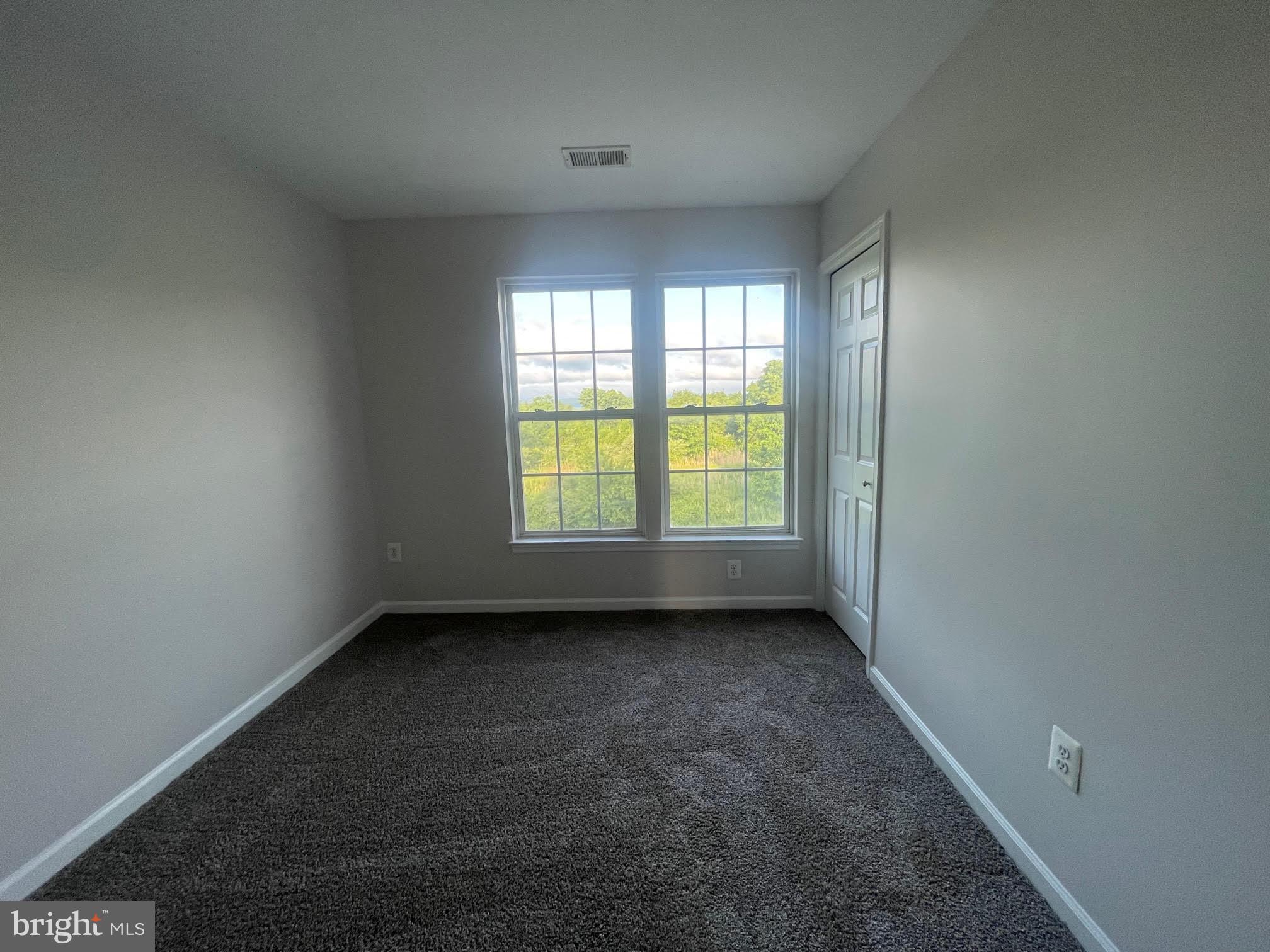 LAKELAND PLACE - Residential