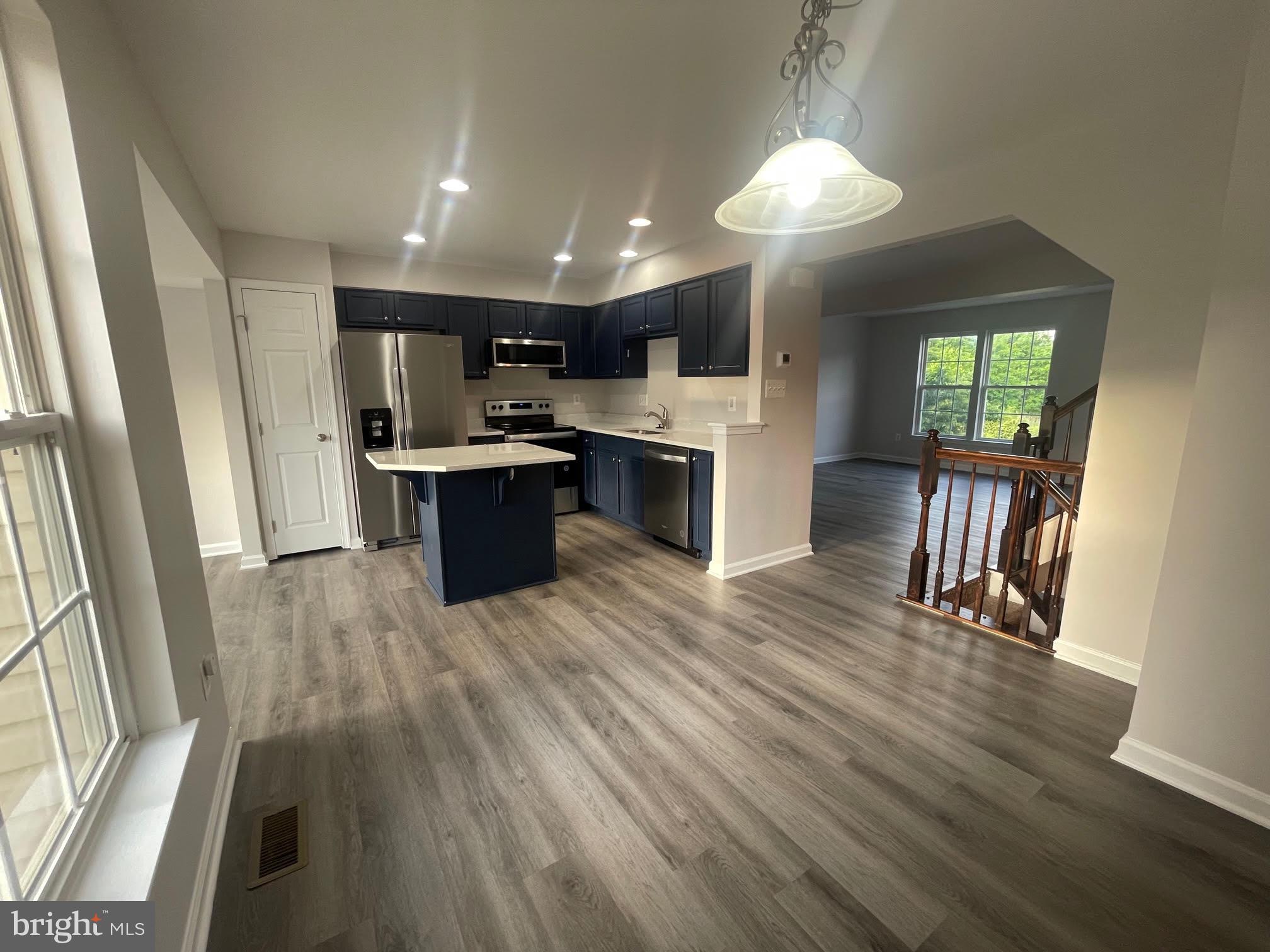 LAKELAND PLACE - Residential