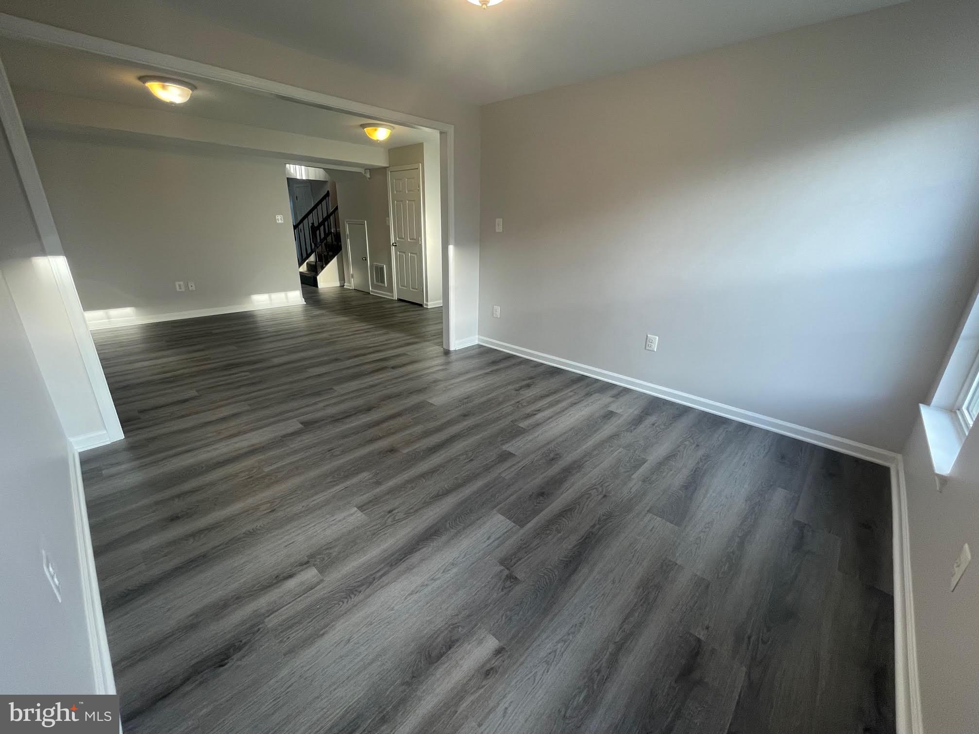 LAKELAND PLACE - Residential