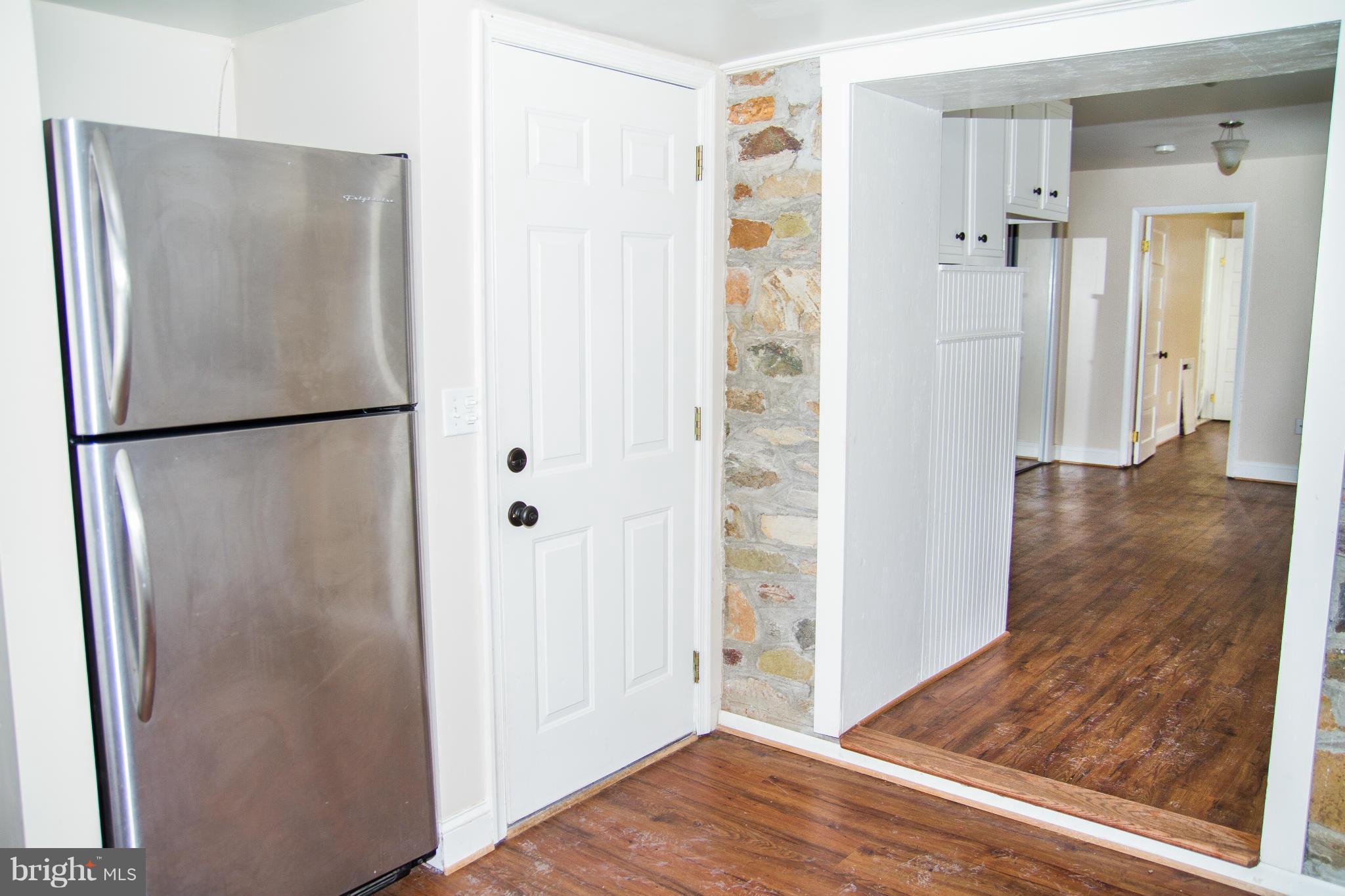 BUZZELLI FAMILY SUBDIVIS - Residential Lease