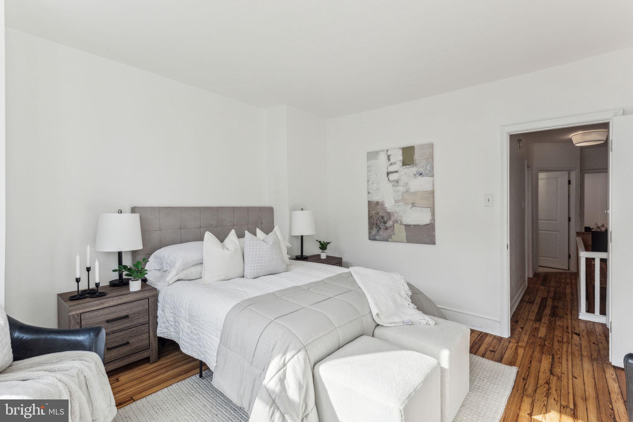 PORT RICHMOND - Residential Lease