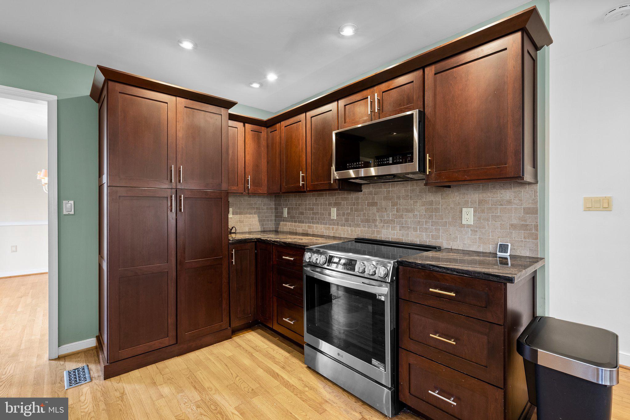 GREENE FIELDS - Residential