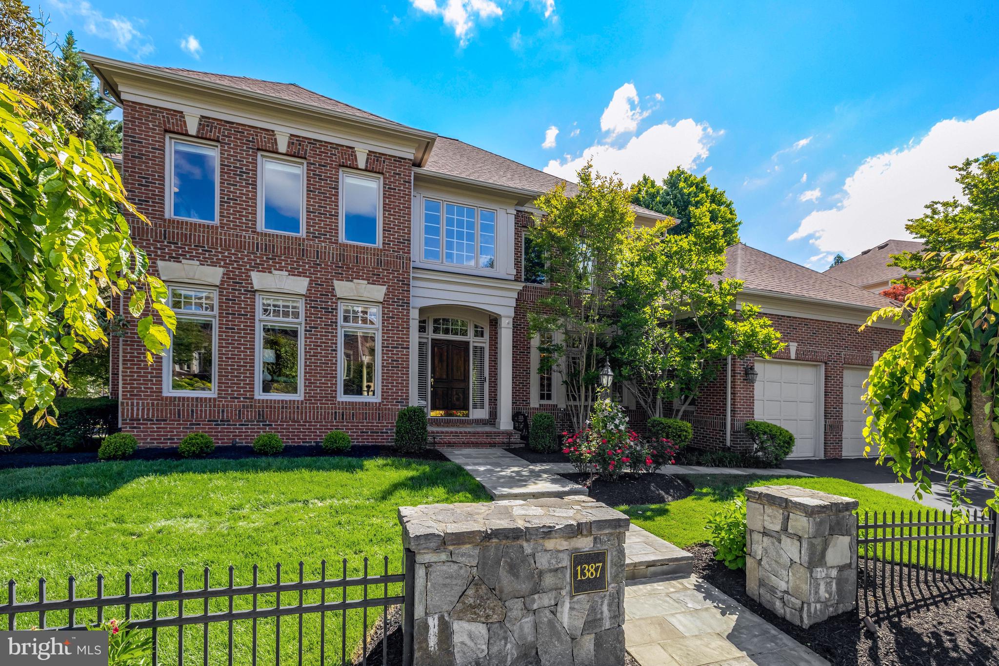 1387 CAMERON HEATH DRIVE