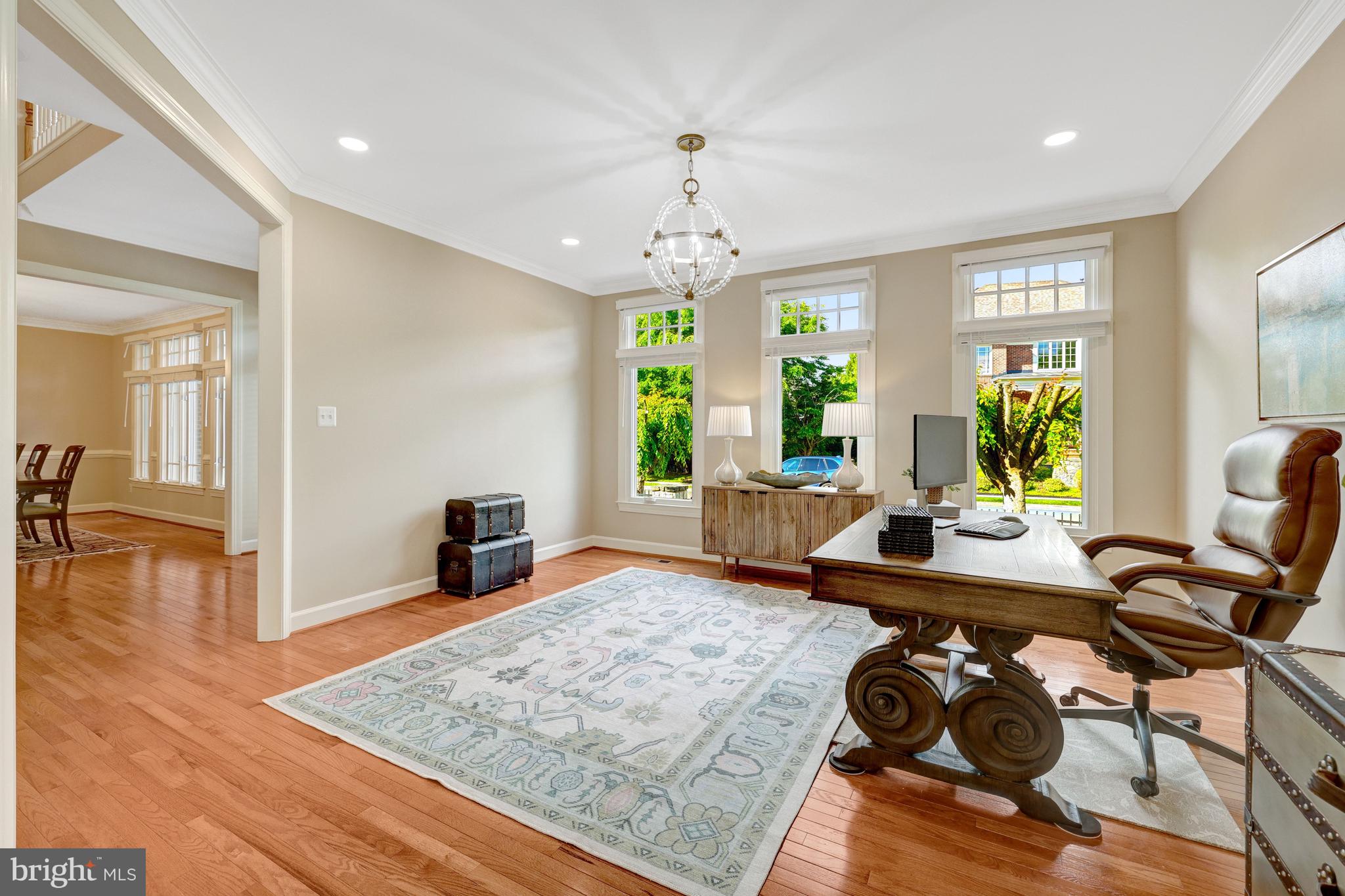 HUNTERS END - Residential