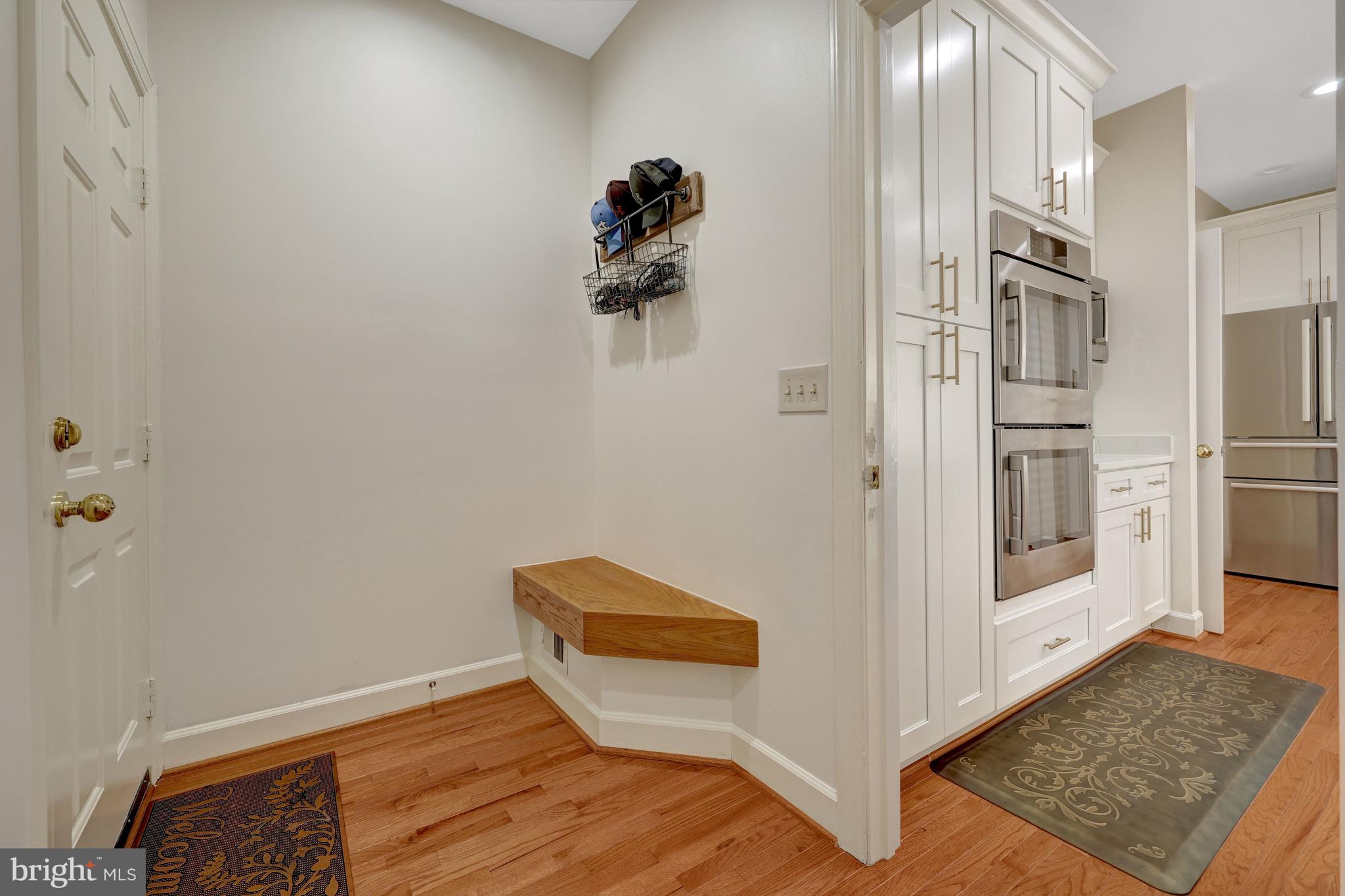 HUNTERS END - Residential