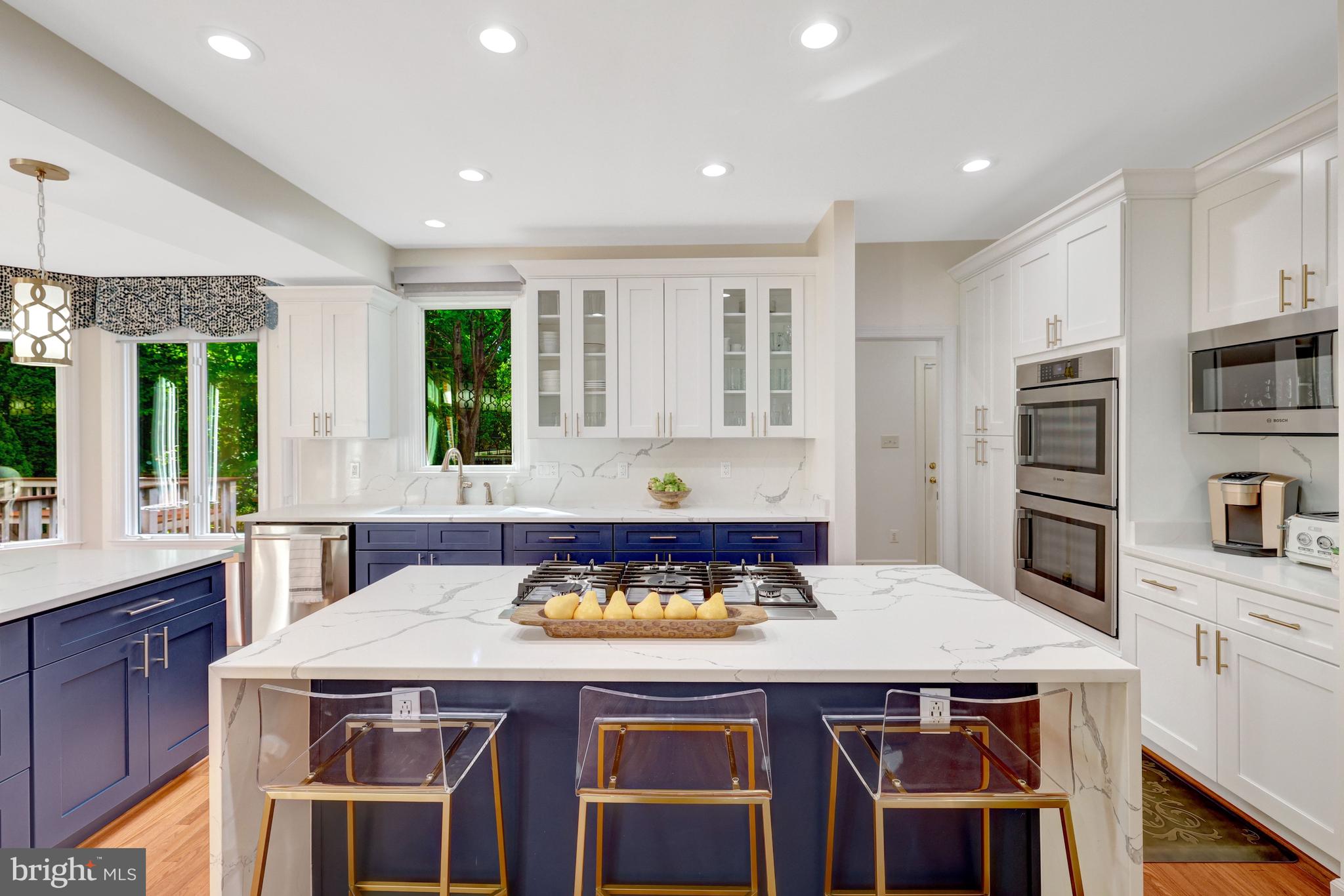 HUNTERS END - Residential