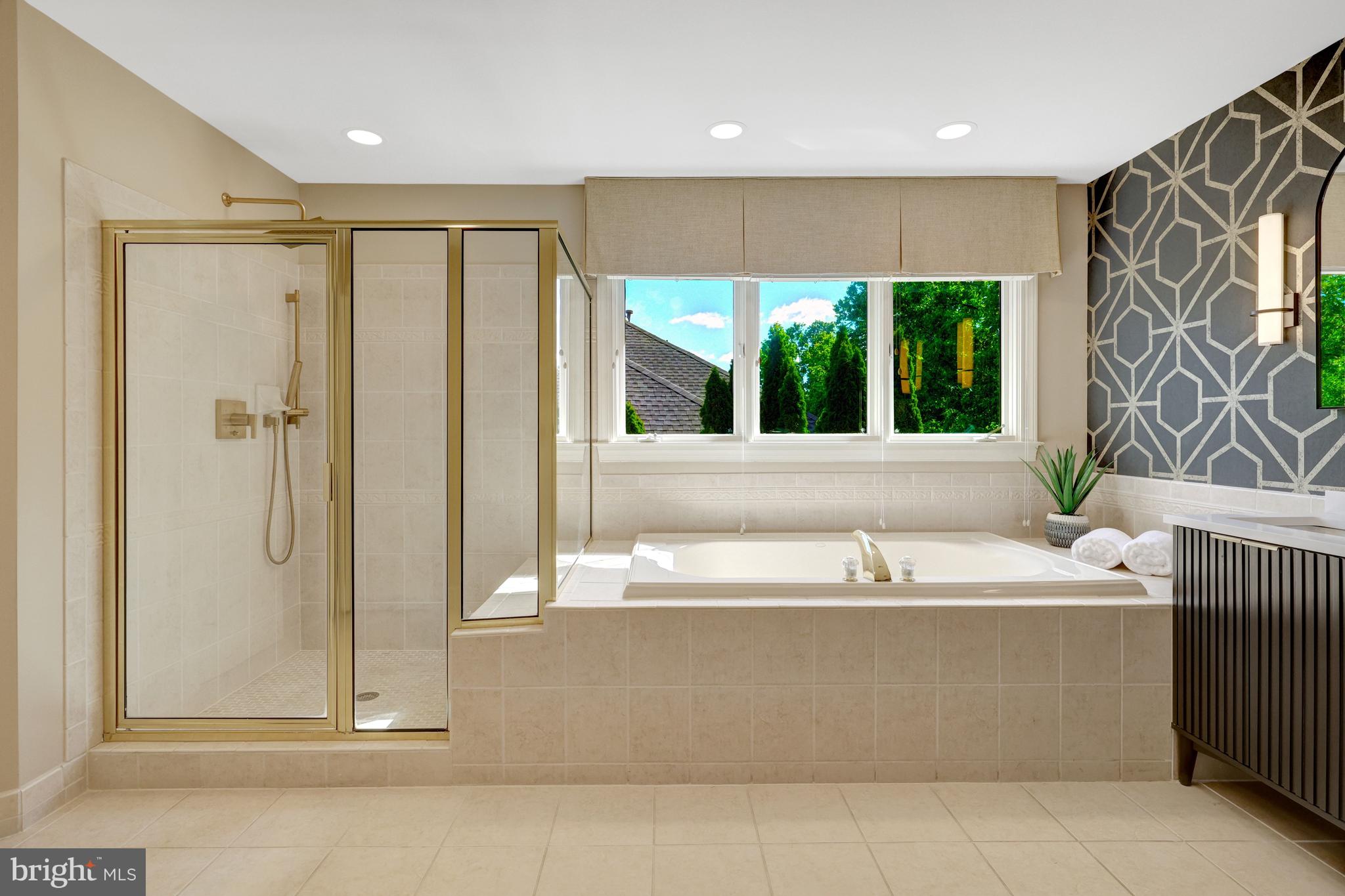 HUNTERS END - Residential