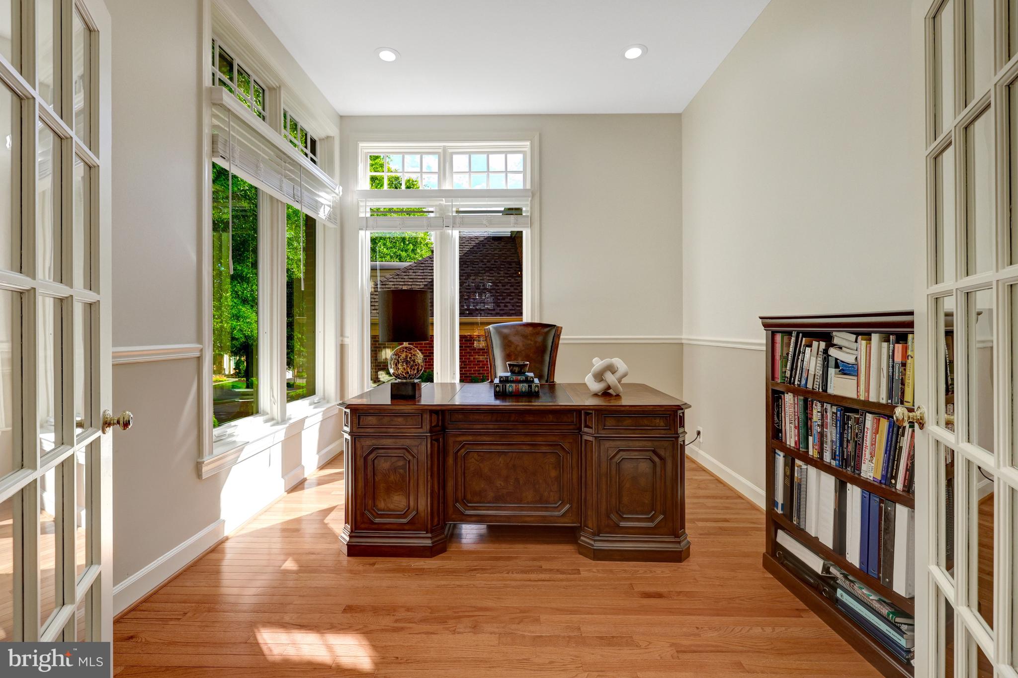 HUNTERS END - Residential