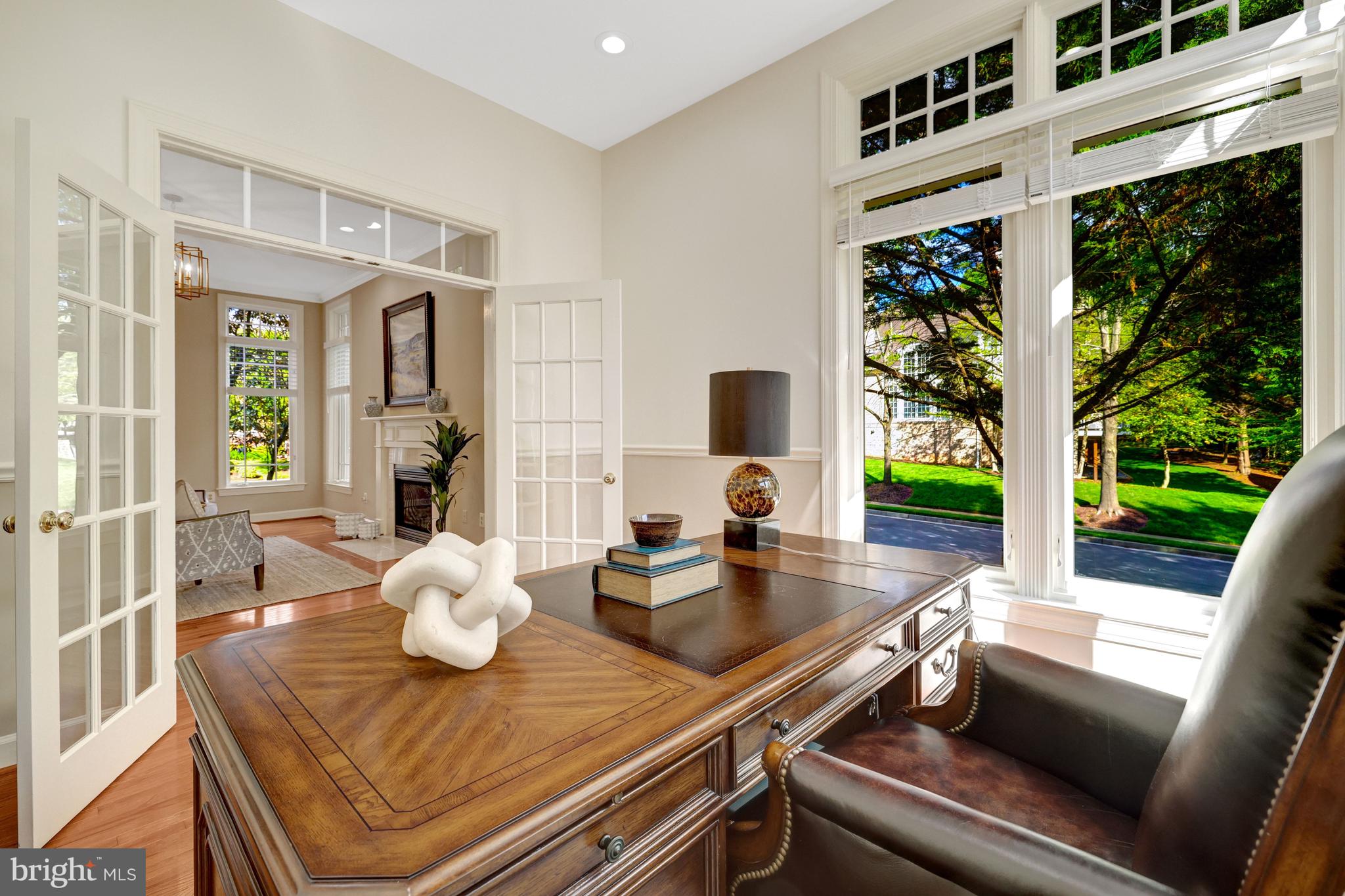HUNTERS END - Residential