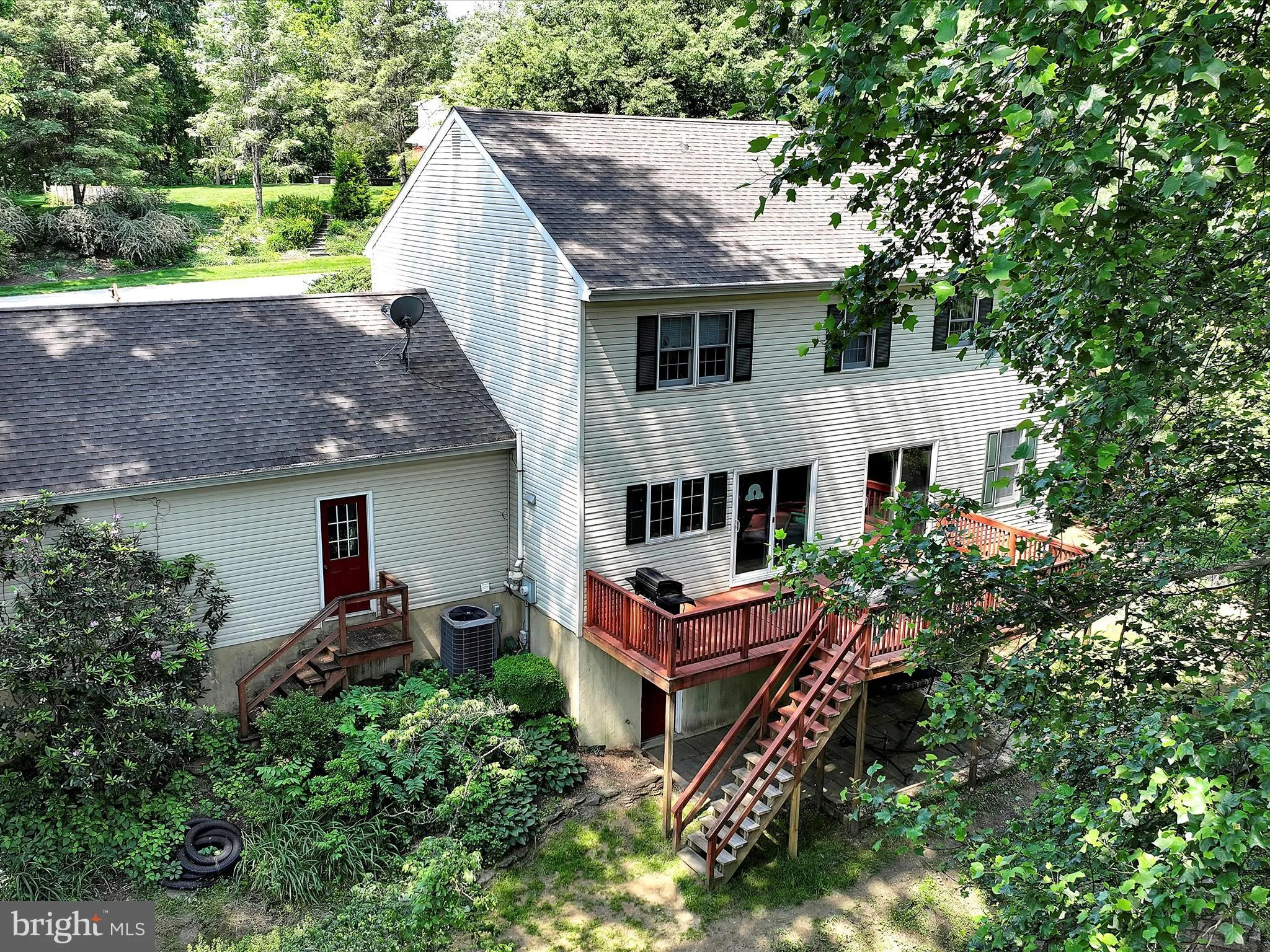 Willow Street, Pennsylvania 17584, United States, 5 Bedrooms Bedrooms, ,3 BathroomsBathrooms,Residential,Pending,175580