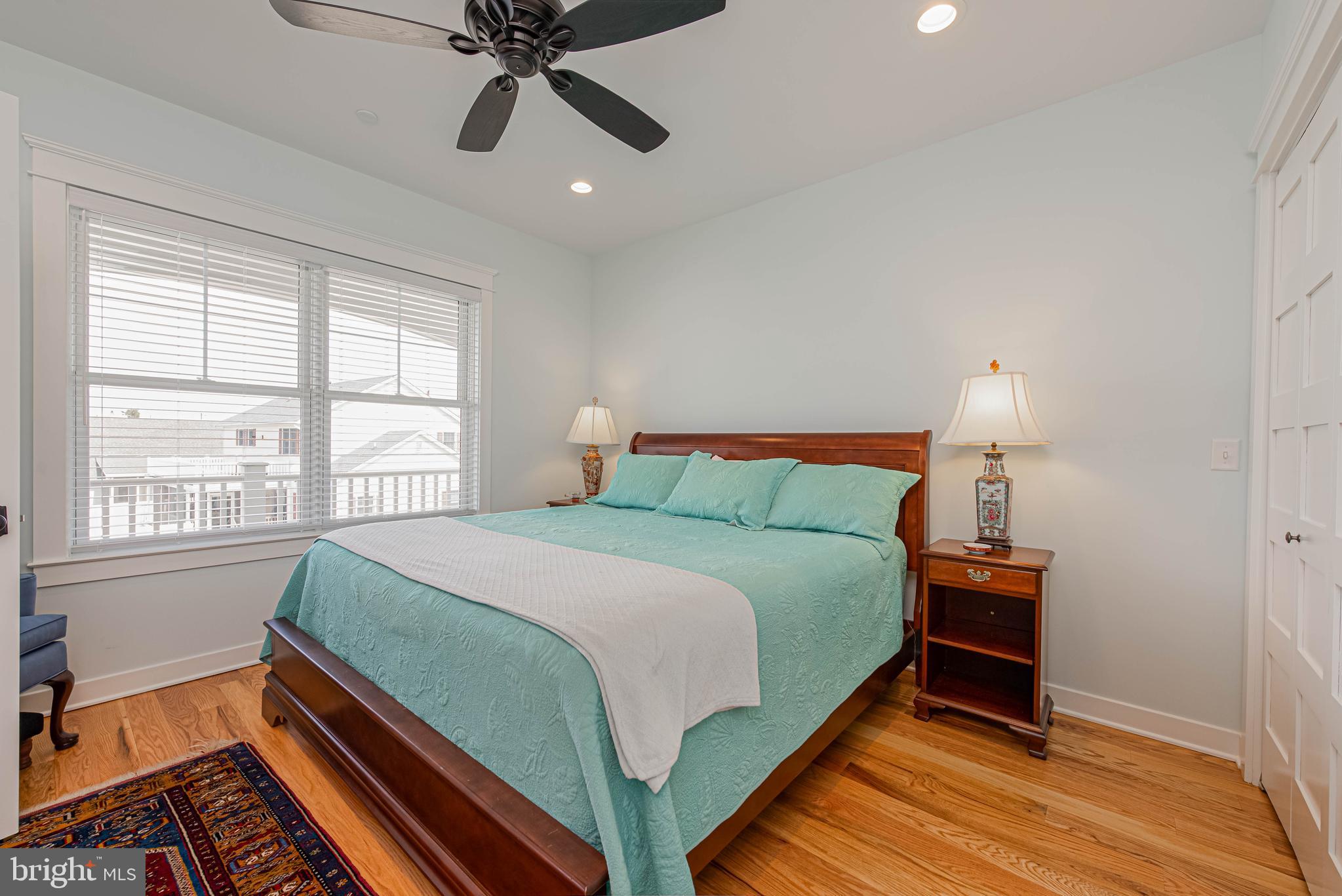 CAINE KEYS II EXT - Residential