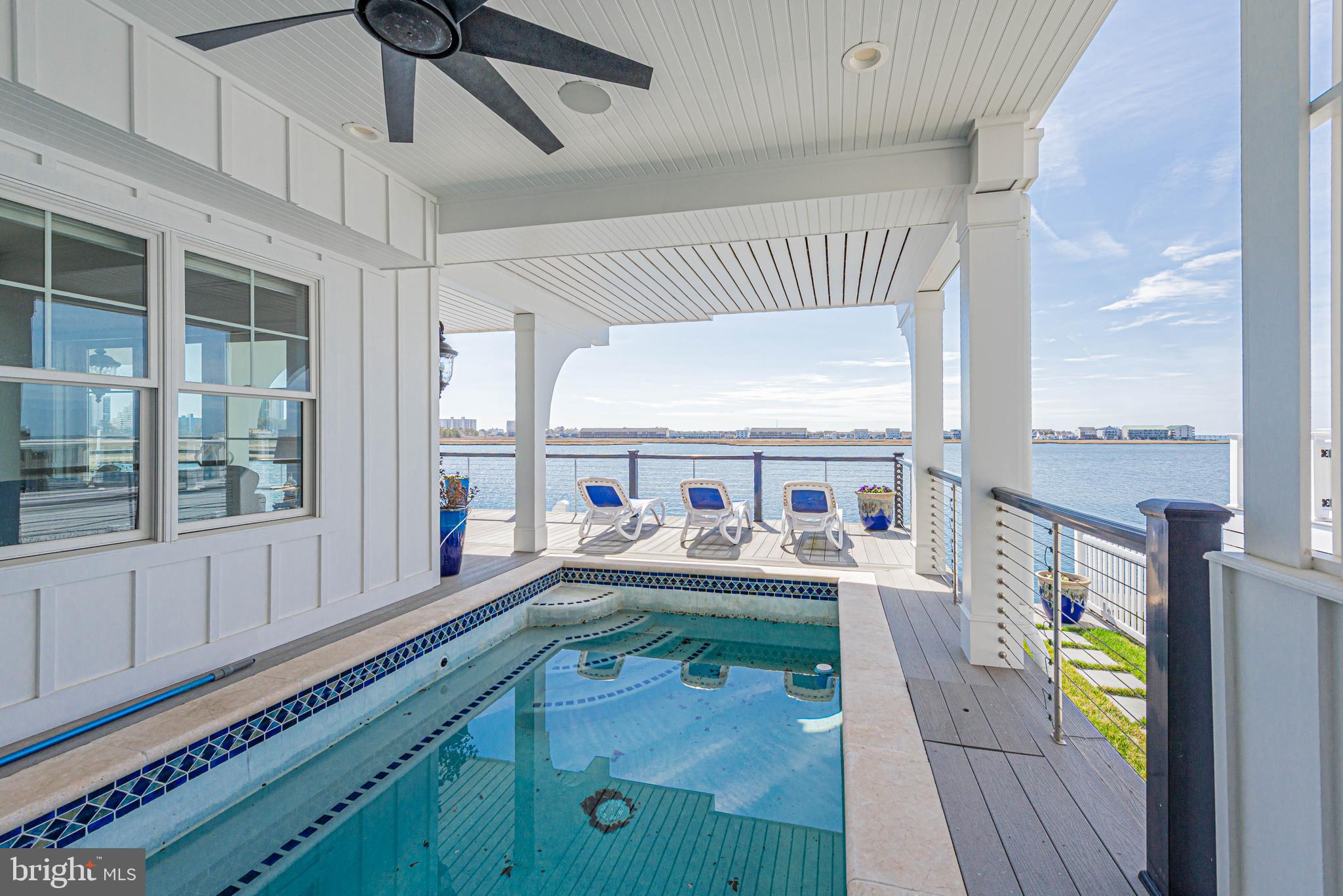 CAINE KEYS II EXT - Residential