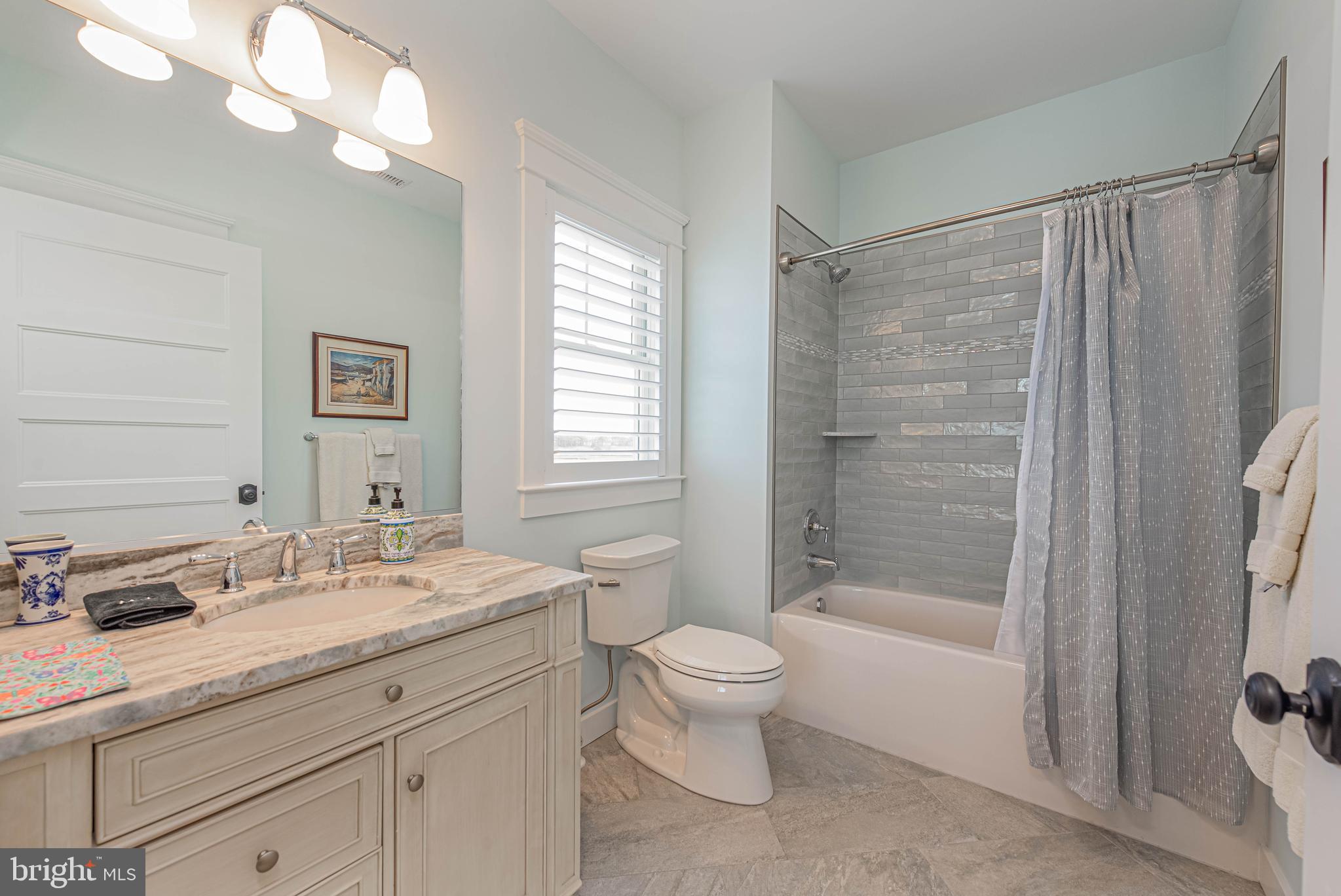 CAINE KEYS II EXT - Residential