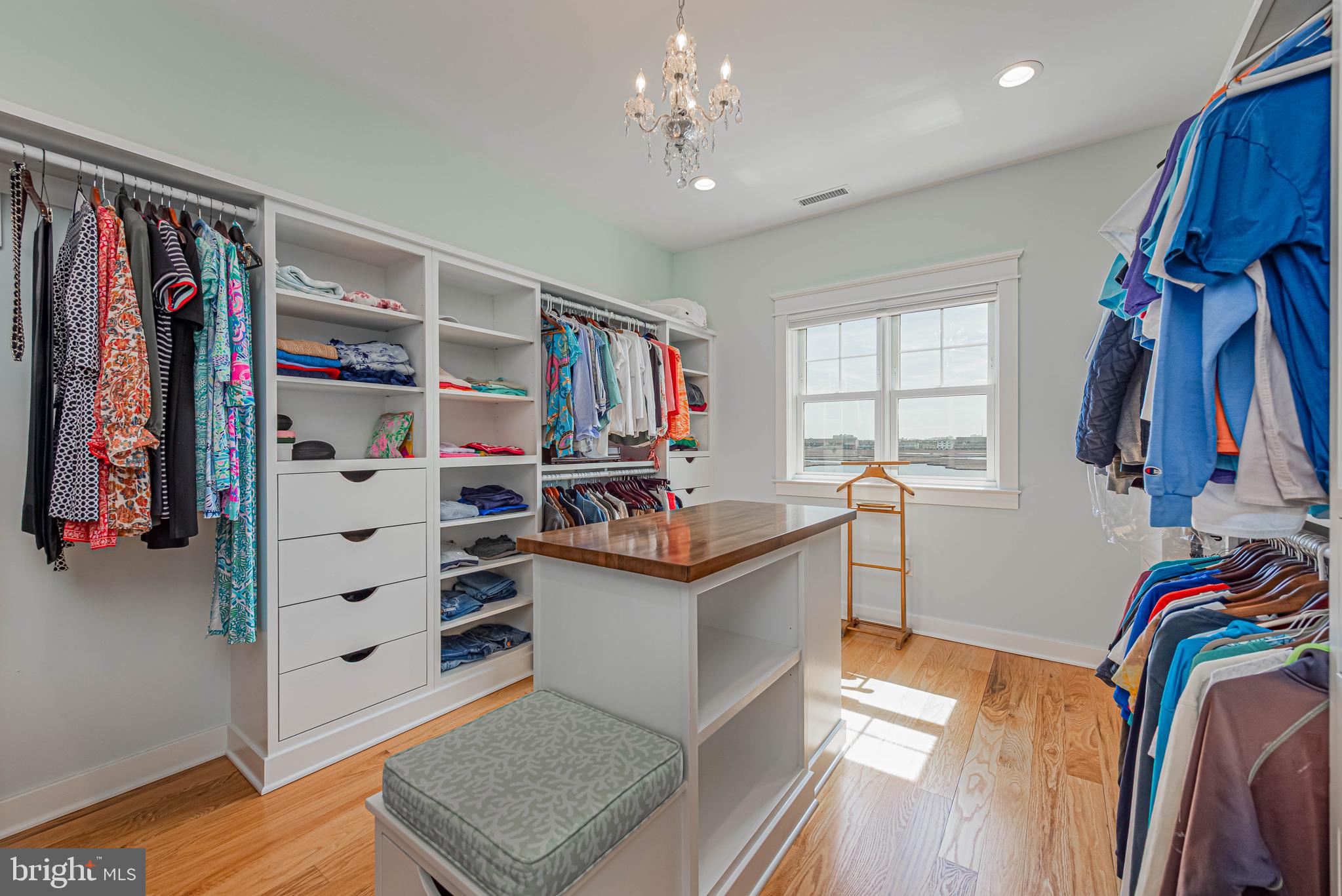 CAINE KEYS II EXT - Residential