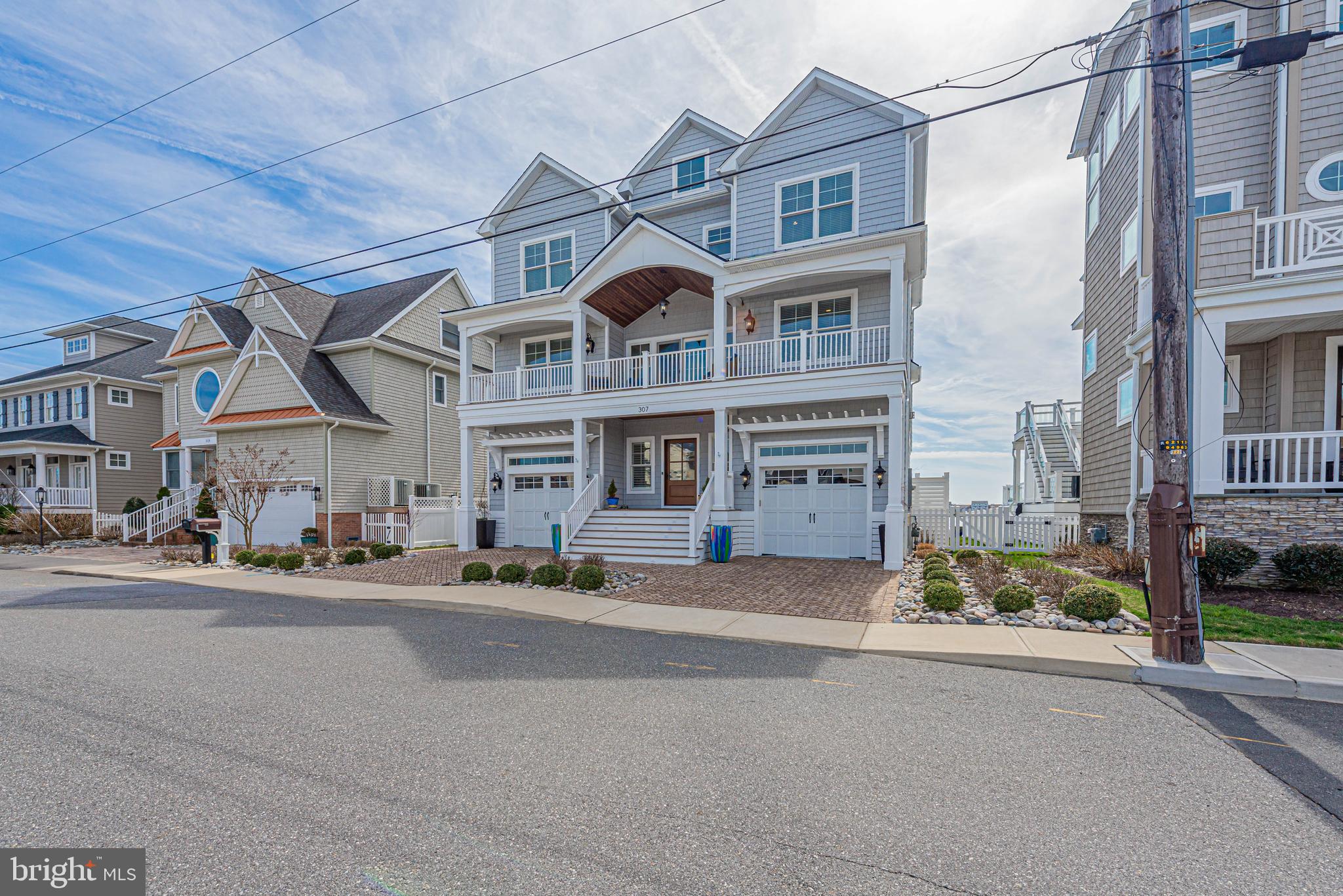 CAINE KEYS II EXT - Residential