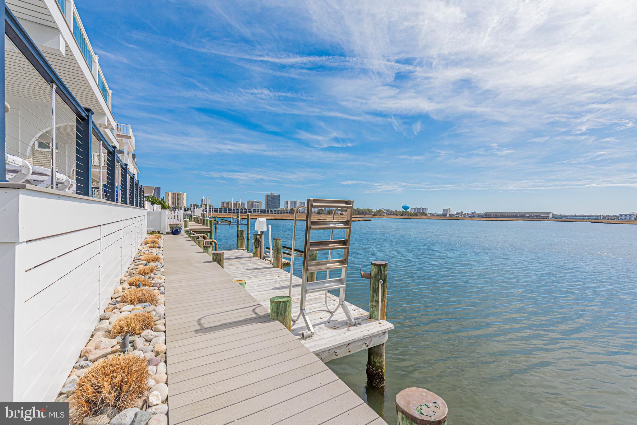 CAINE KEYS II EXT - Residential