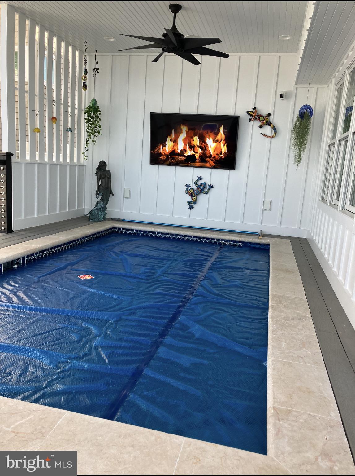 CAINE KEYS II EXT - Residential