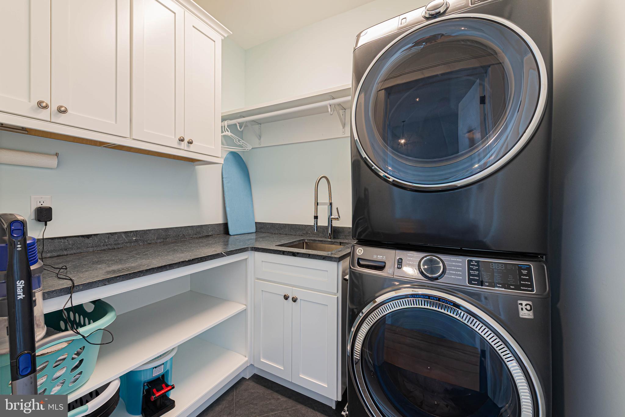 CAINE KEYS II EXT - Residential