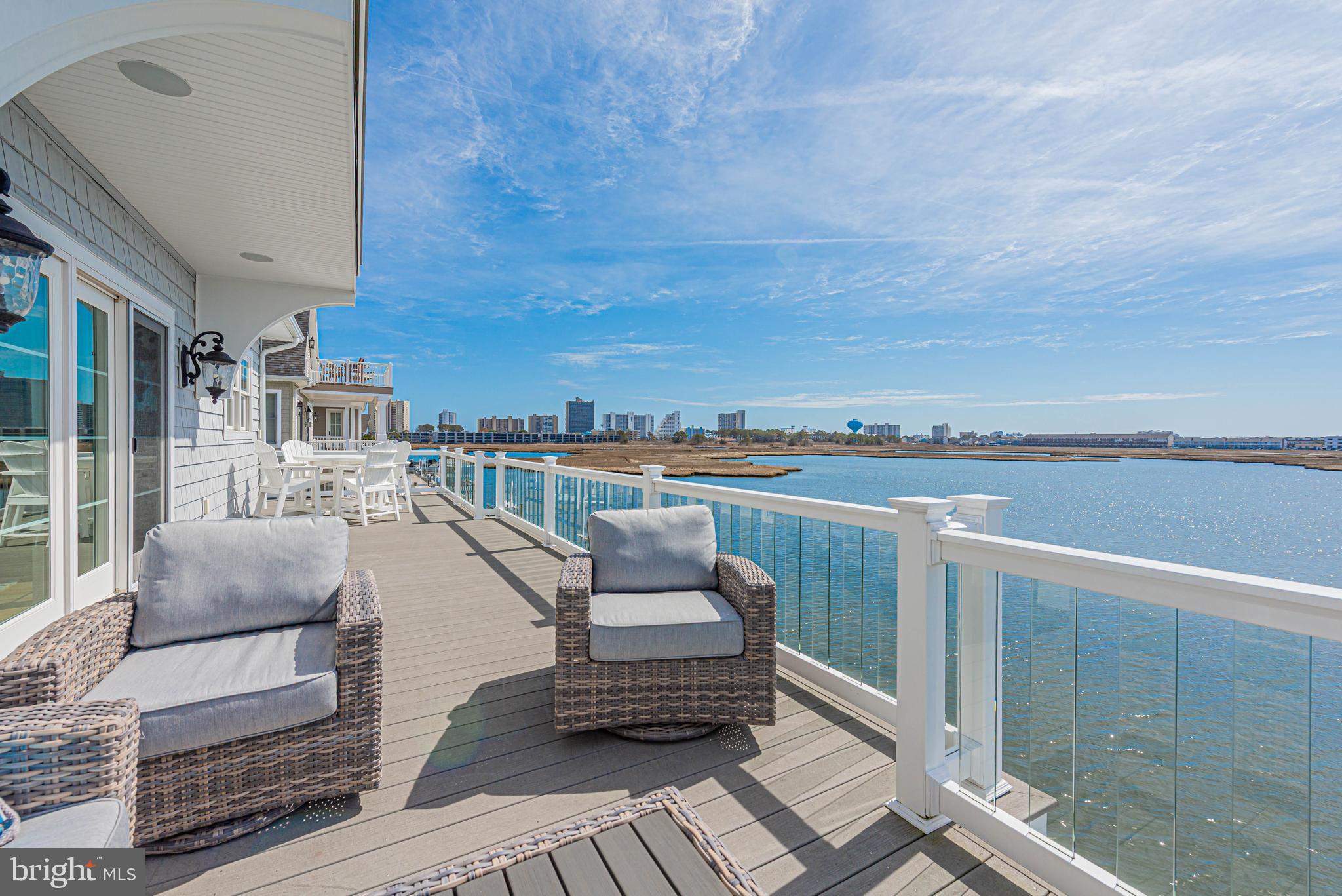 CAINE KEYS II EXT - Residential