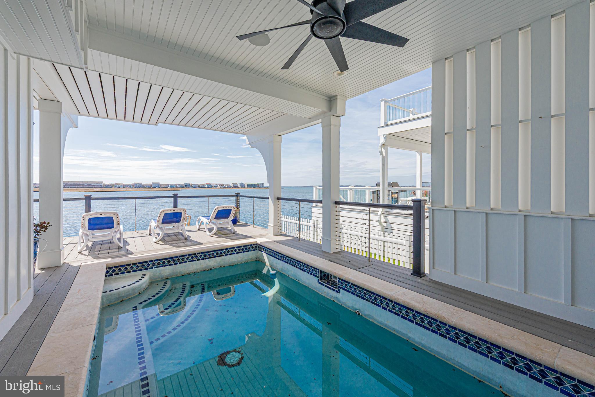 CAINE KEYS II EXT - Residential