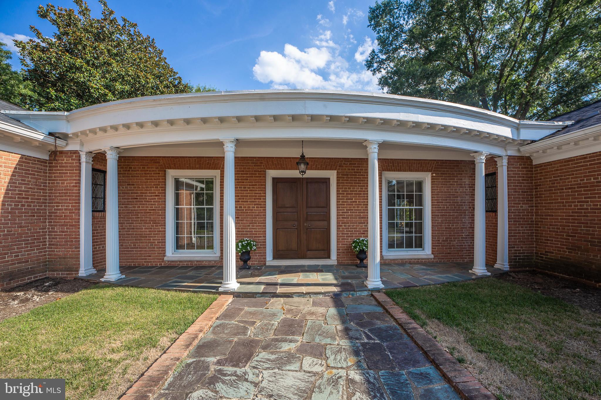 POTOMAC OUTSIDE - Residential Lease