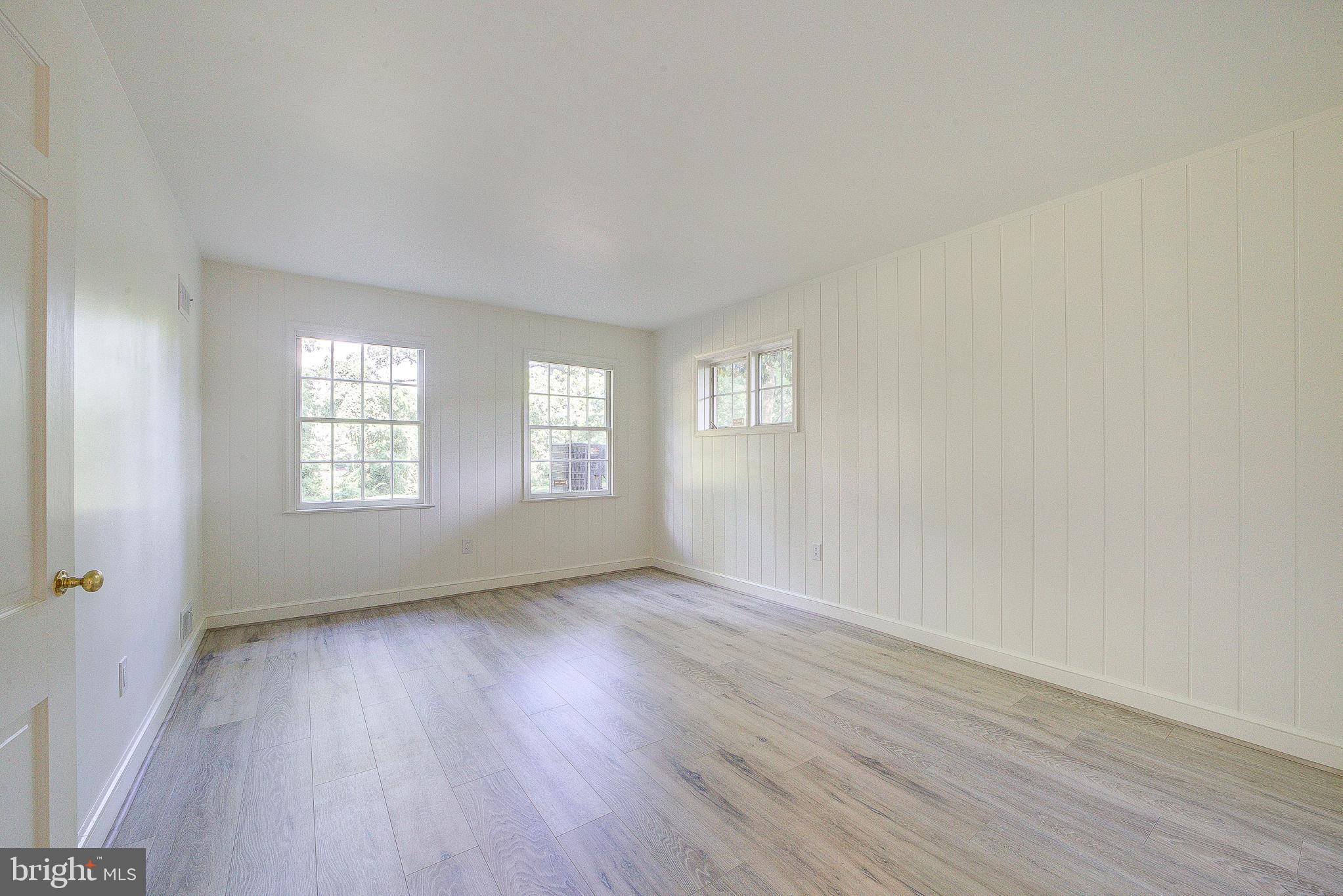 POTOMAC OUTSIDE - Residential Lease