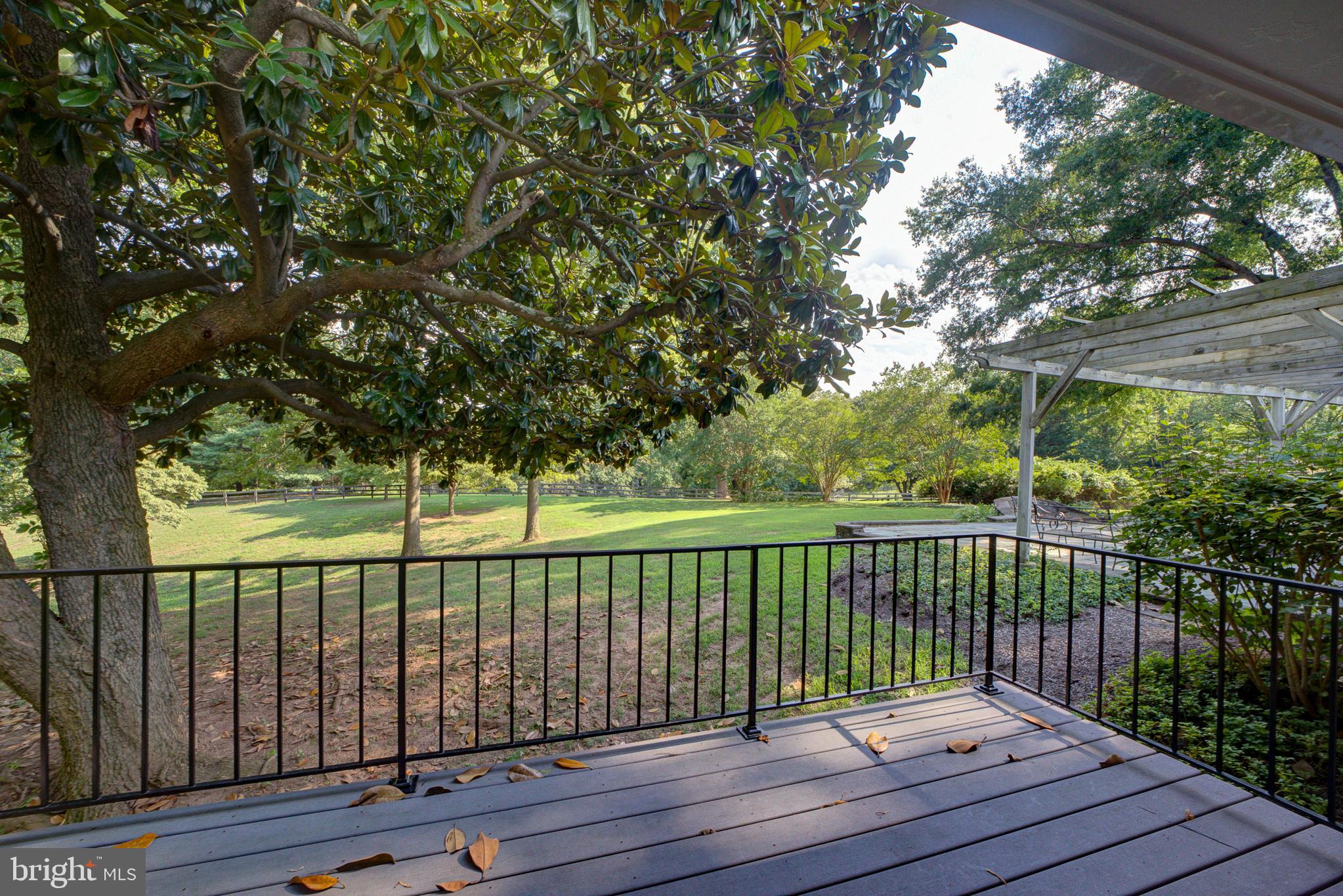 POTOMAC OUTSIDE - Residential Lease