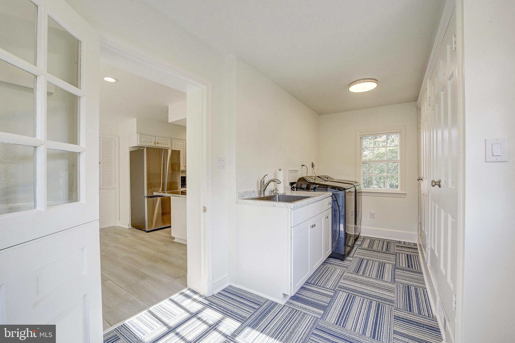 POTOMAC OUTSIDE - Residential Lease