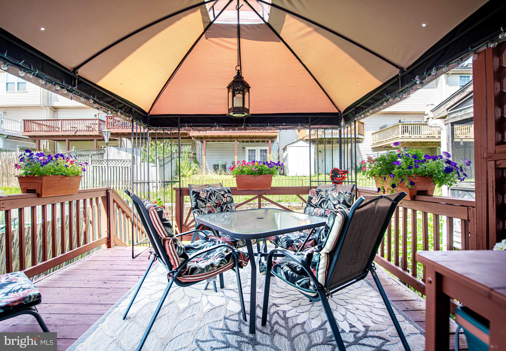 OAK HURST - Residential