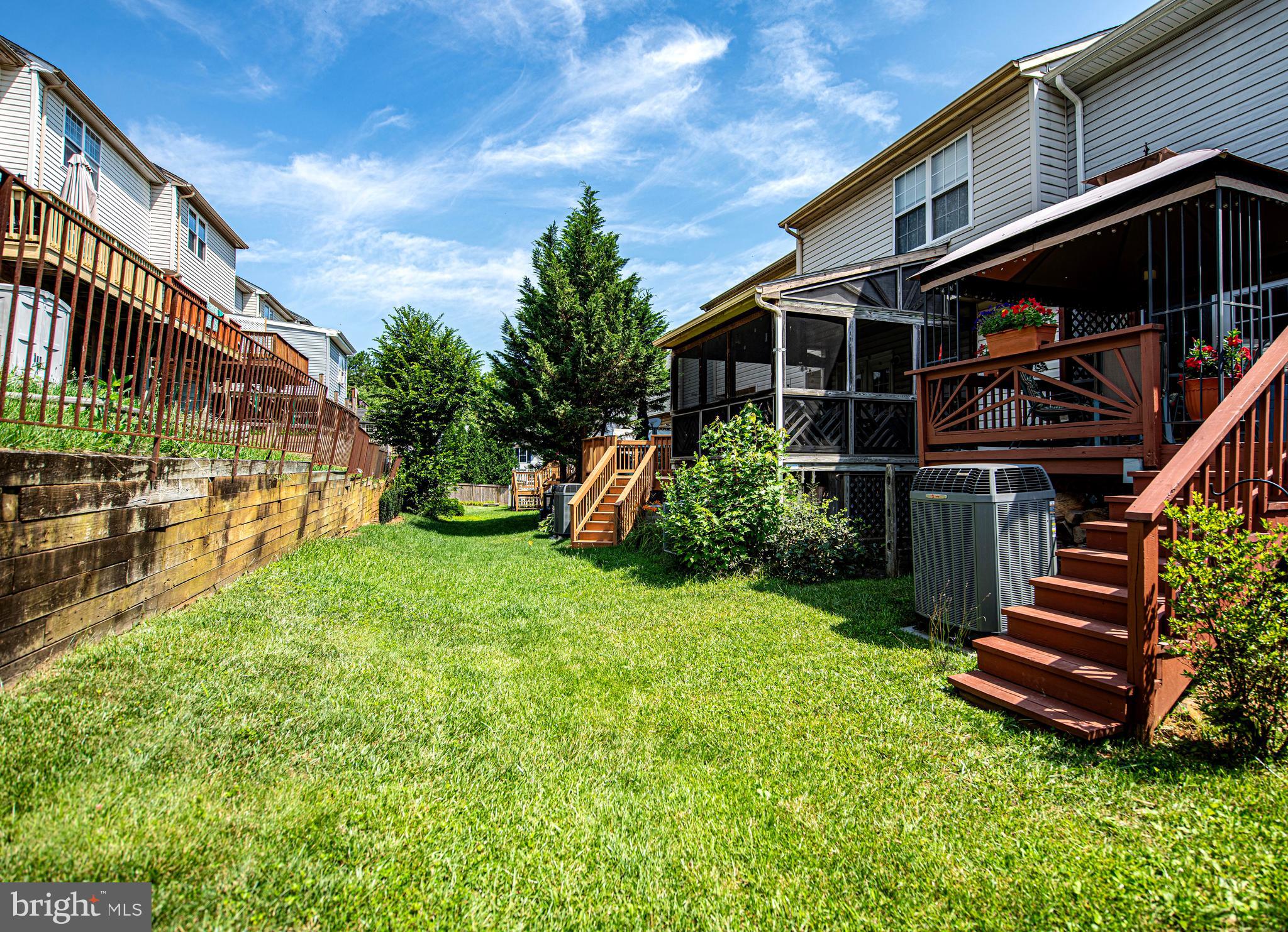 OAK HURST - Residential