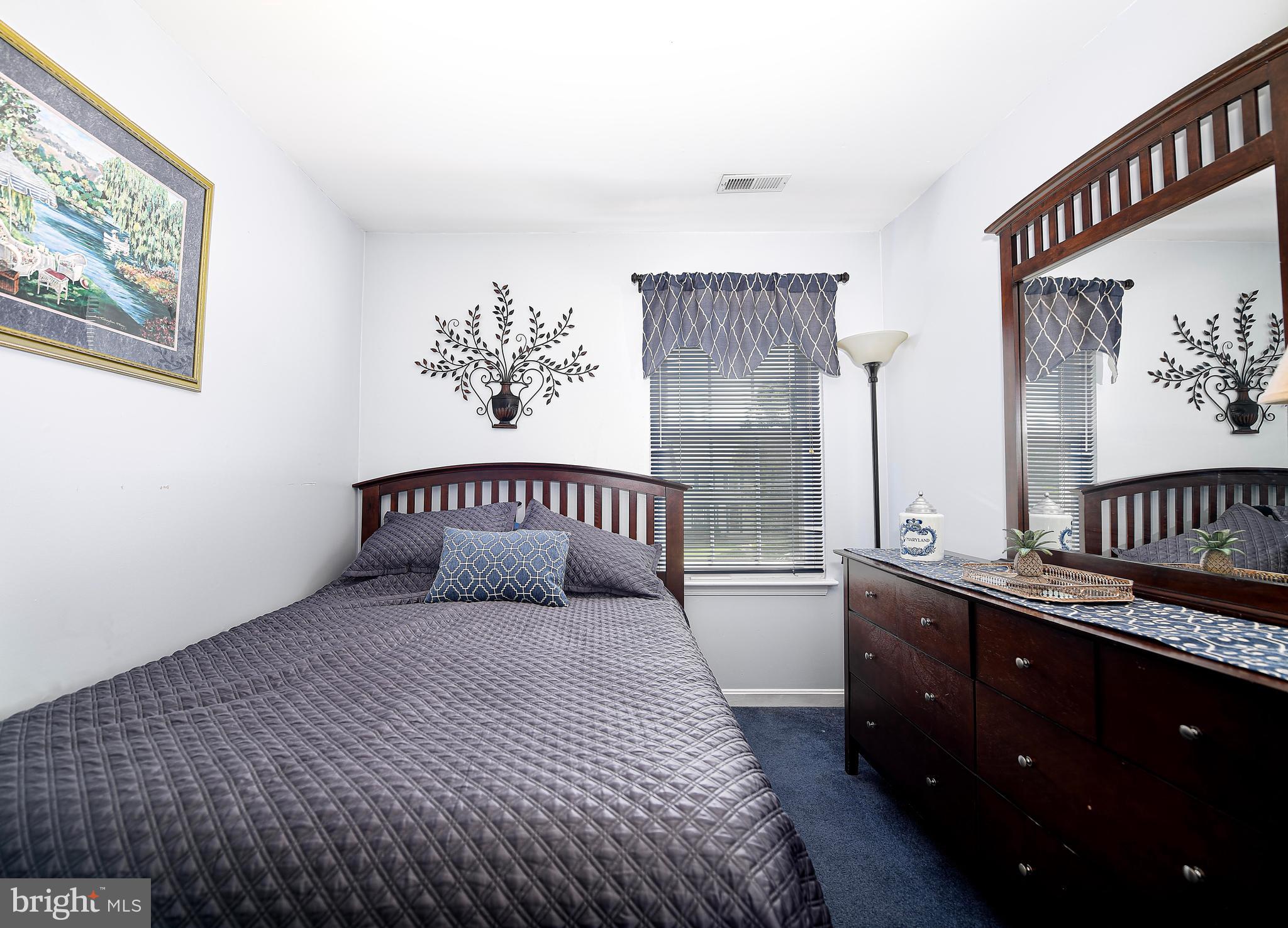 OAK HURST - Residential