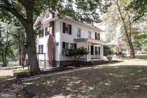WINDSOR HILLS - Residential