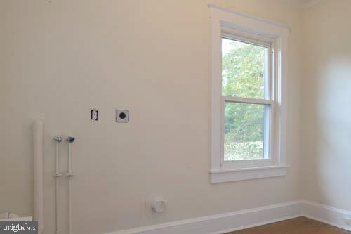 WINDSOR HILLS - Residential