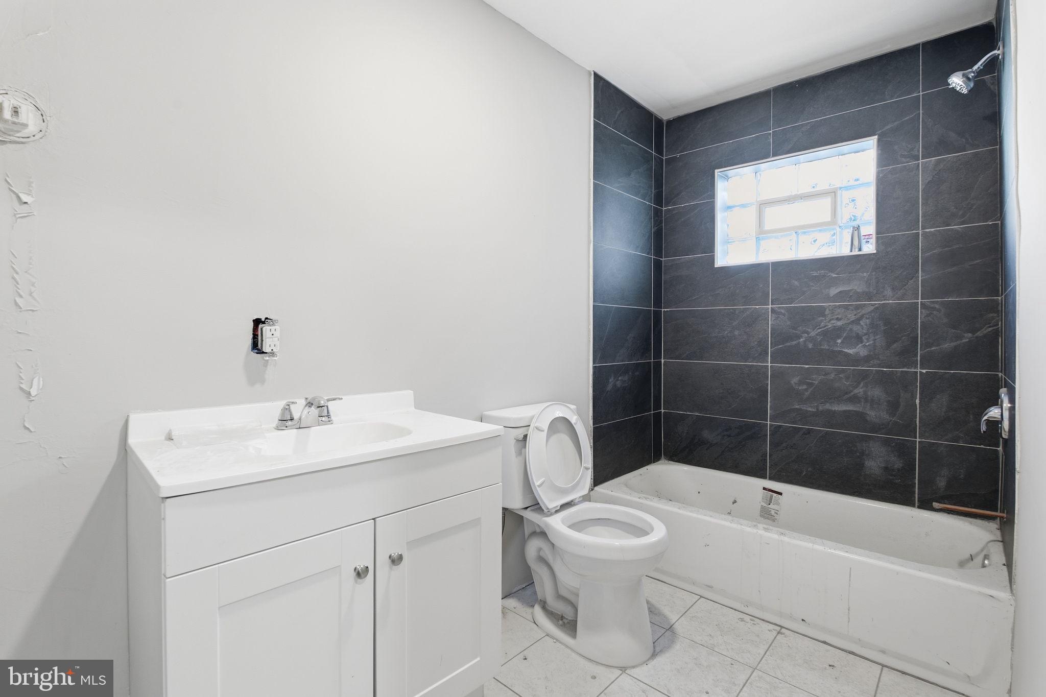 SANDTOWN-WINCHESTER - Residential
