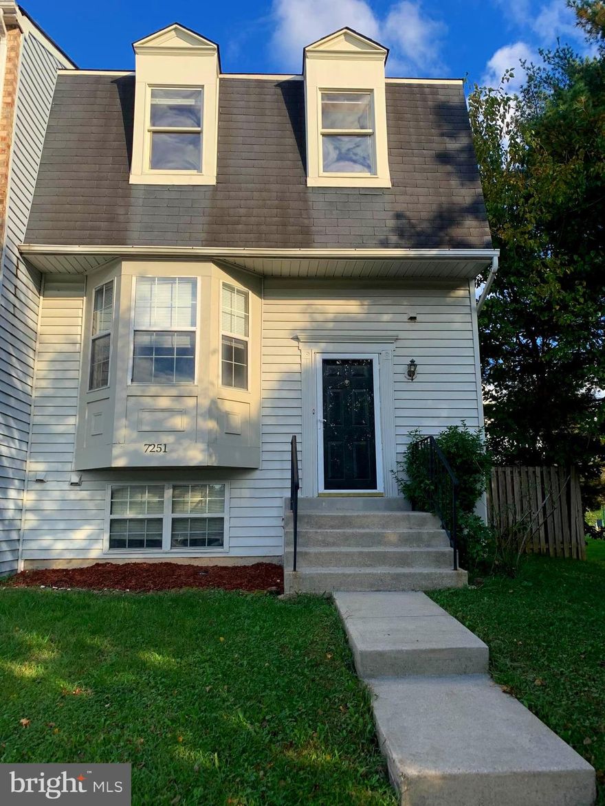 Immaculate End Unit.2 Master suites in Upper level with each Separate Bedroom & full Bathroom The Basement has 1Bedroom & 1 full bath with huge Rec.Rm, Gleaming Hardwood floors in Entry level , Separate Dinning room and separate Spacious Country Eat-in Kitchen  leading to oversize spacious Double Deck. Fireplace in Walk out Basement family room.Bay window in Living Room & fenced all round for complete privacy.Walking distance to Roosevelt Hs,,NASSA,& Shopping Centers, plus BW pkwy ,1-495 ,and more/.Please respect reserved parking spaces and park right infront of the Unit .