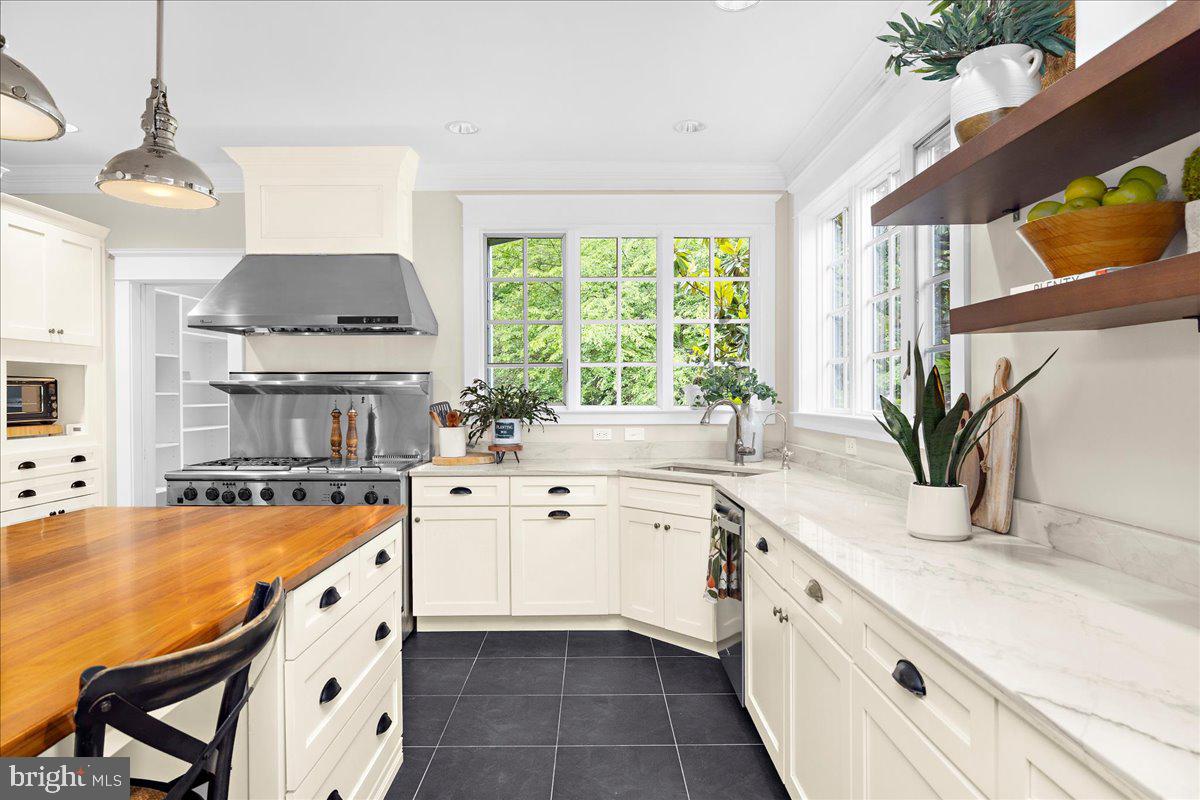 GLENELG MANOR ESTATES - Residential