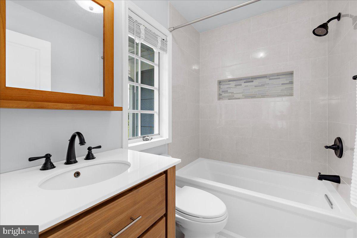 GLENELG MANOR ESTATES - Residential