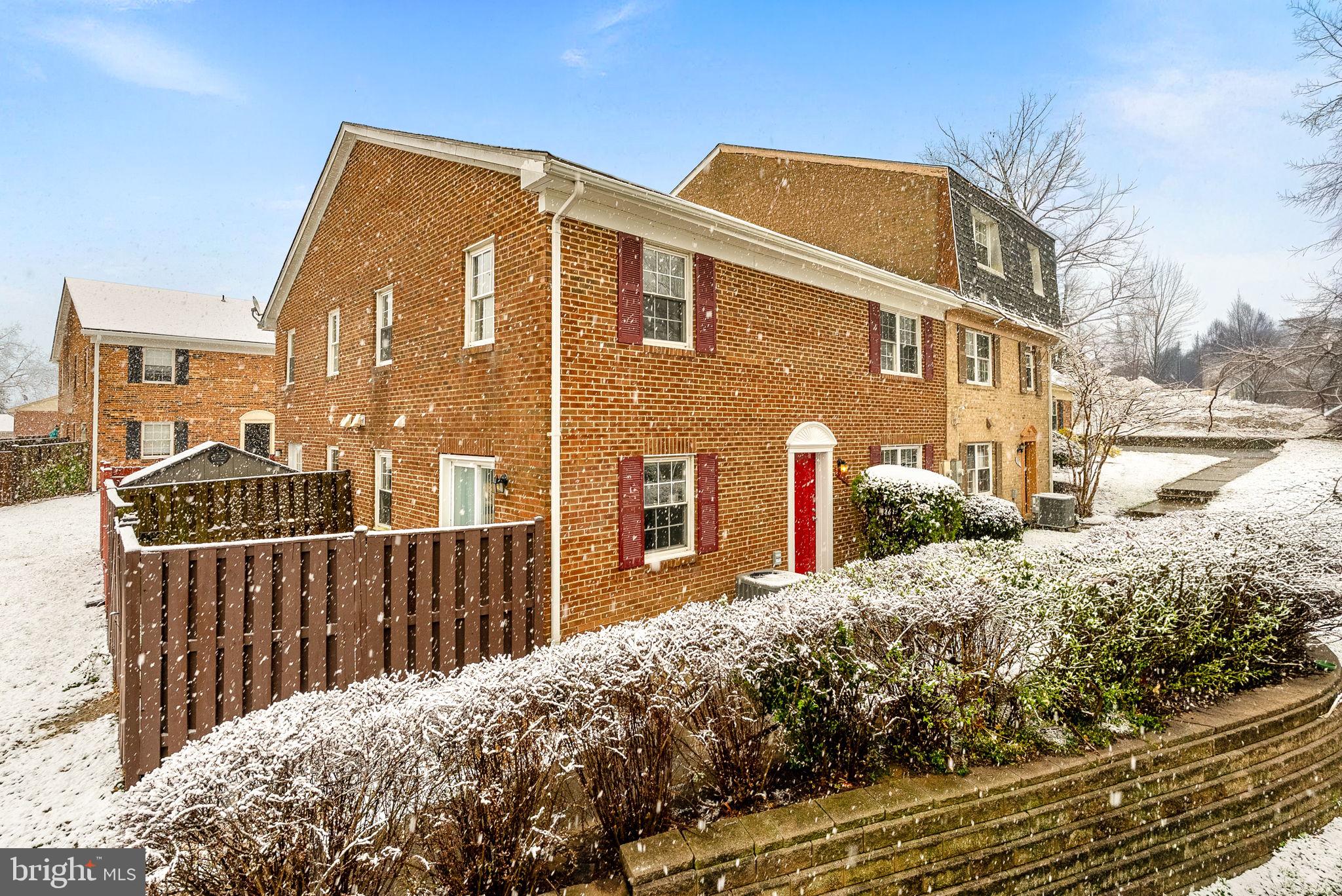 THE HIGHLANDS - Residential