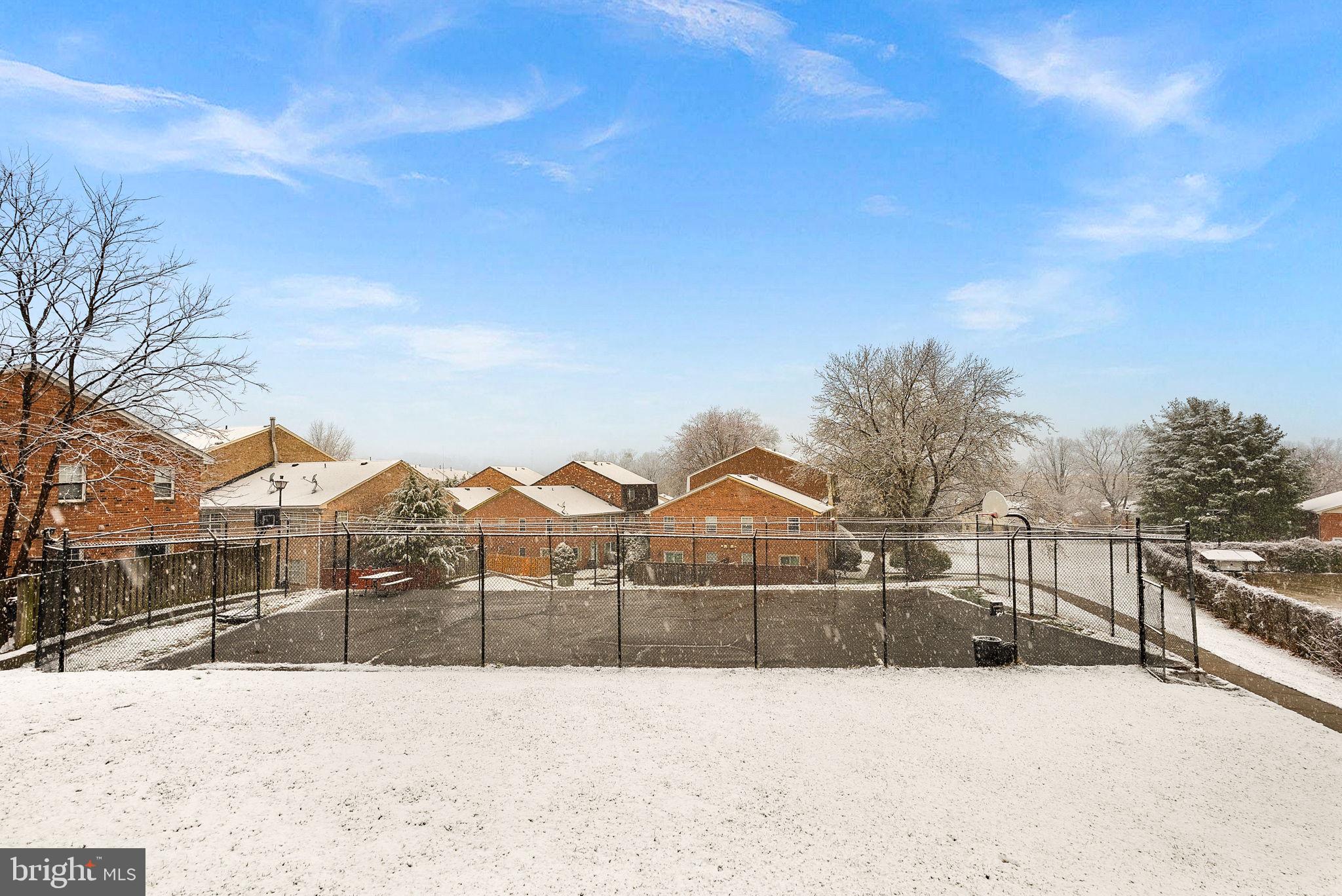 THE HIGHLANDS - Residential