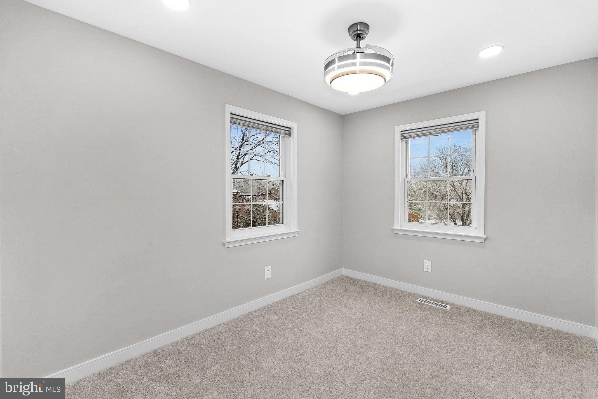 THE HIGHLANDS - Residential