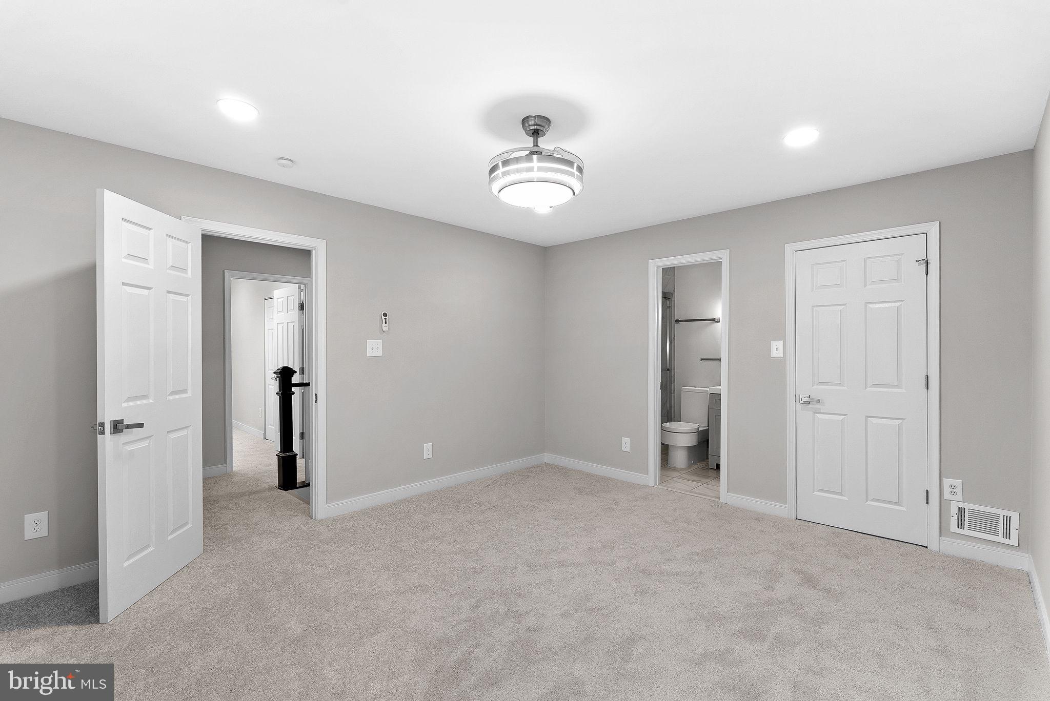 THE HIGHLANDS - Residential