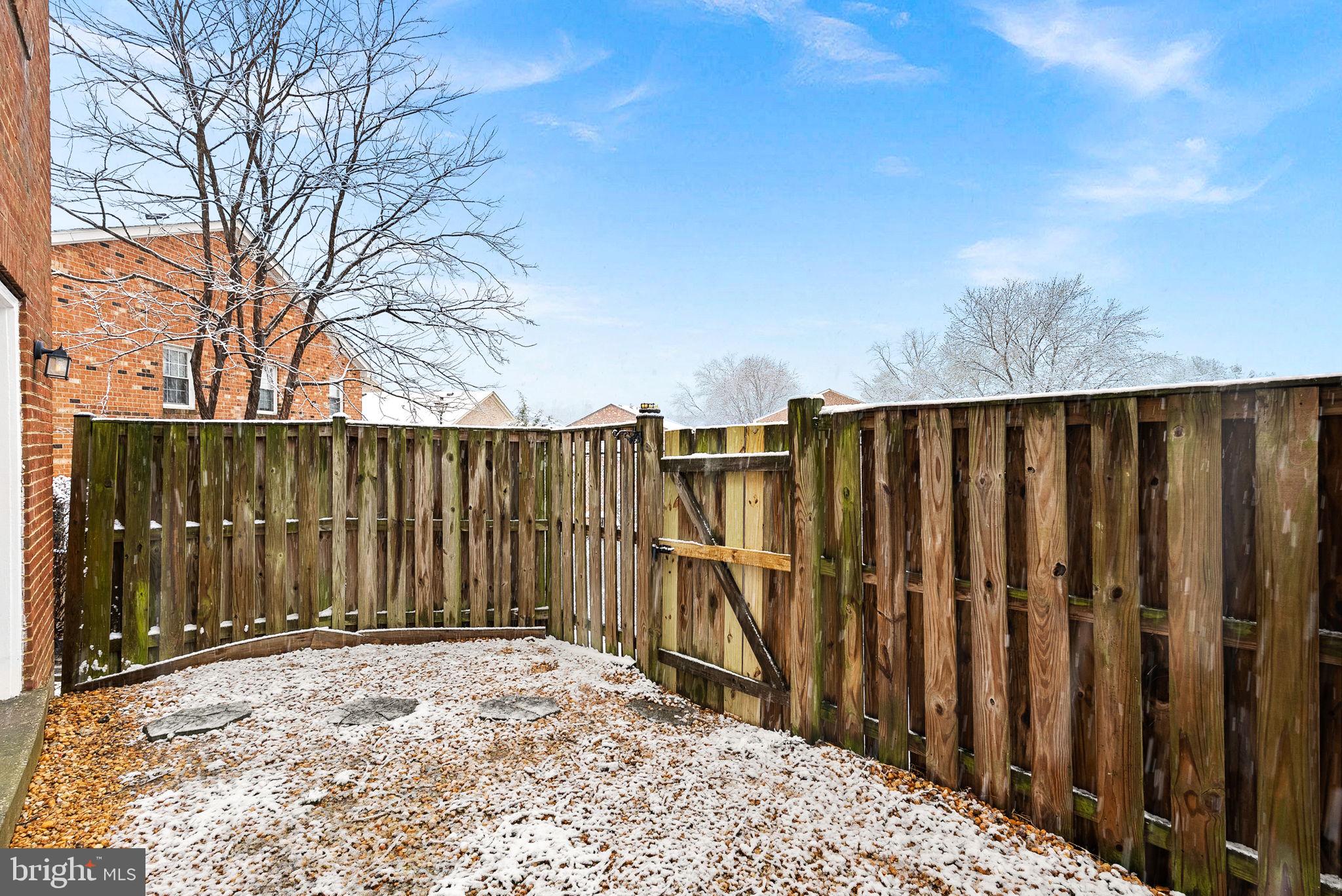 THE HIGHLANDS - Residential