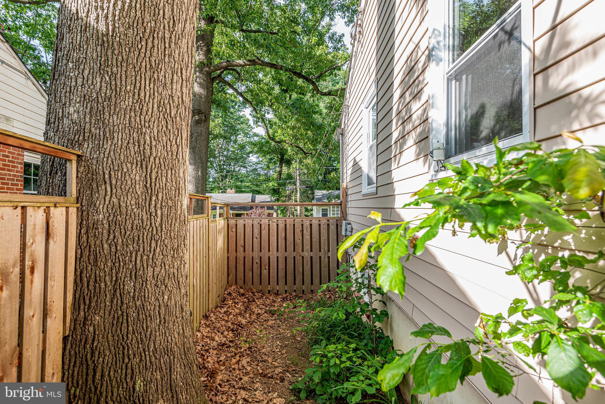 WOODMOOR - Residential