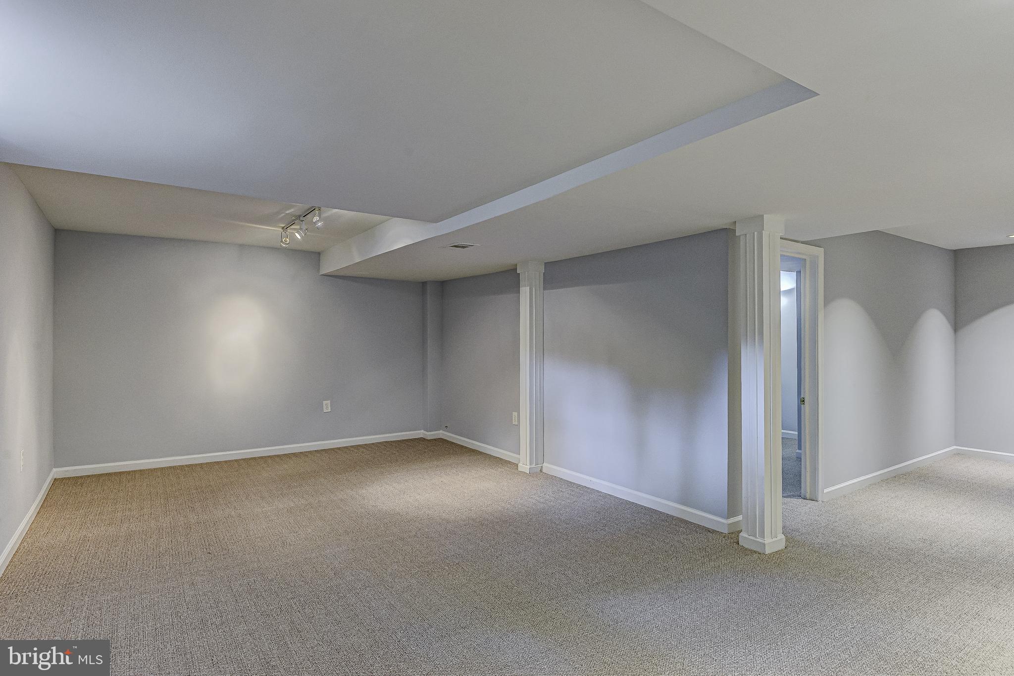 WOODMOOR - Residential